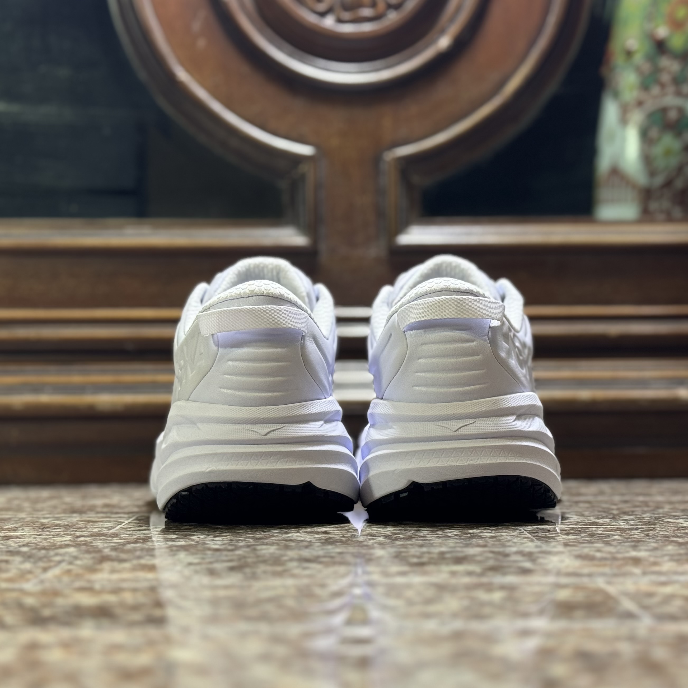 รองเท้า HOKA Bondi SR ‘TripleWhite’ (M10.5US)