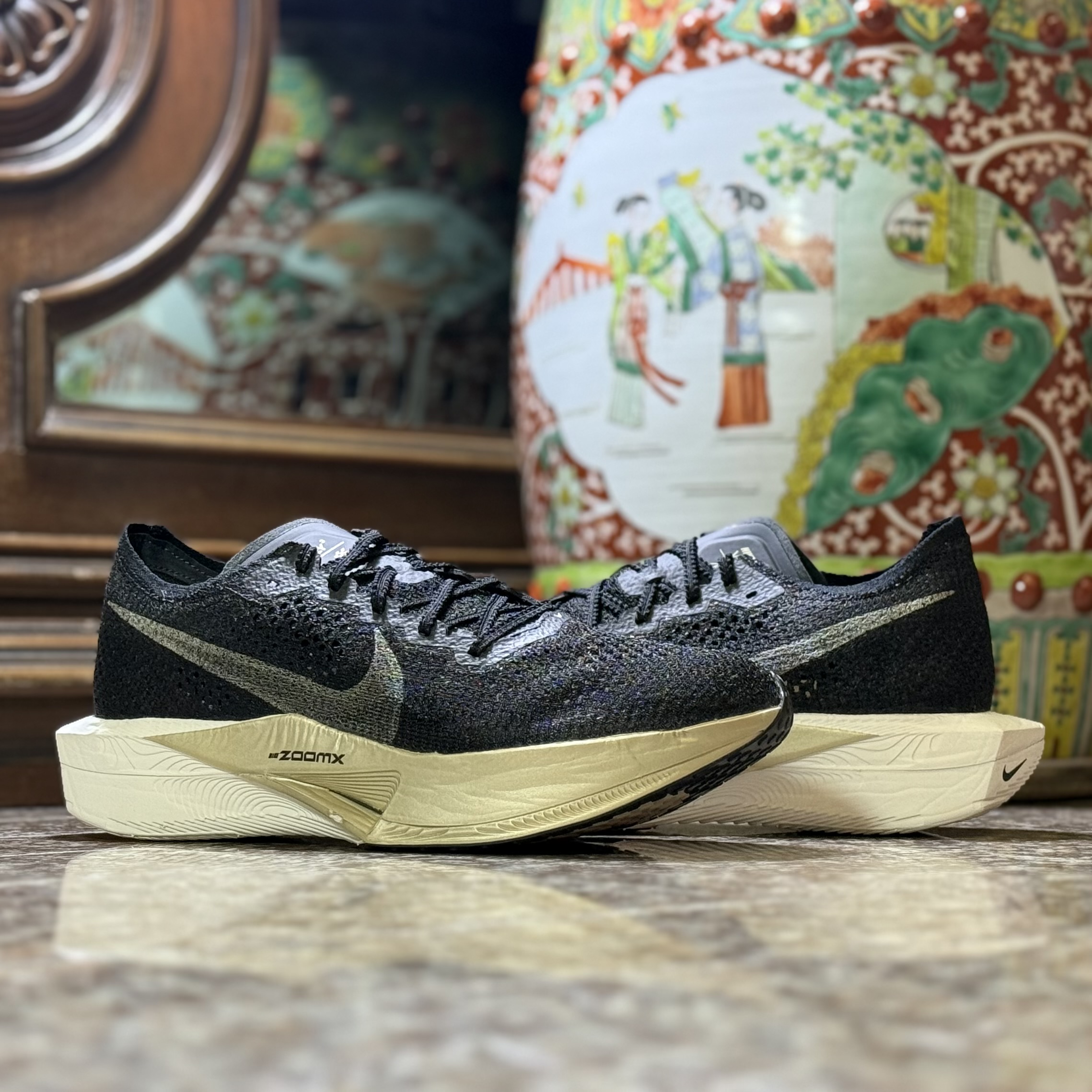 รองเท้าวิ่ง Nike ZoomX Vaporfly Next% 3 (M10/10.5US)