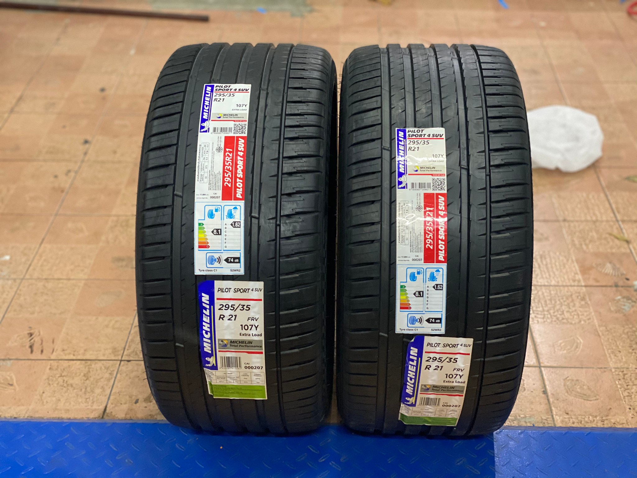 Michelin pilotsport4suv คุณภาพ ! 295/35-21 ราคาพิเศษ