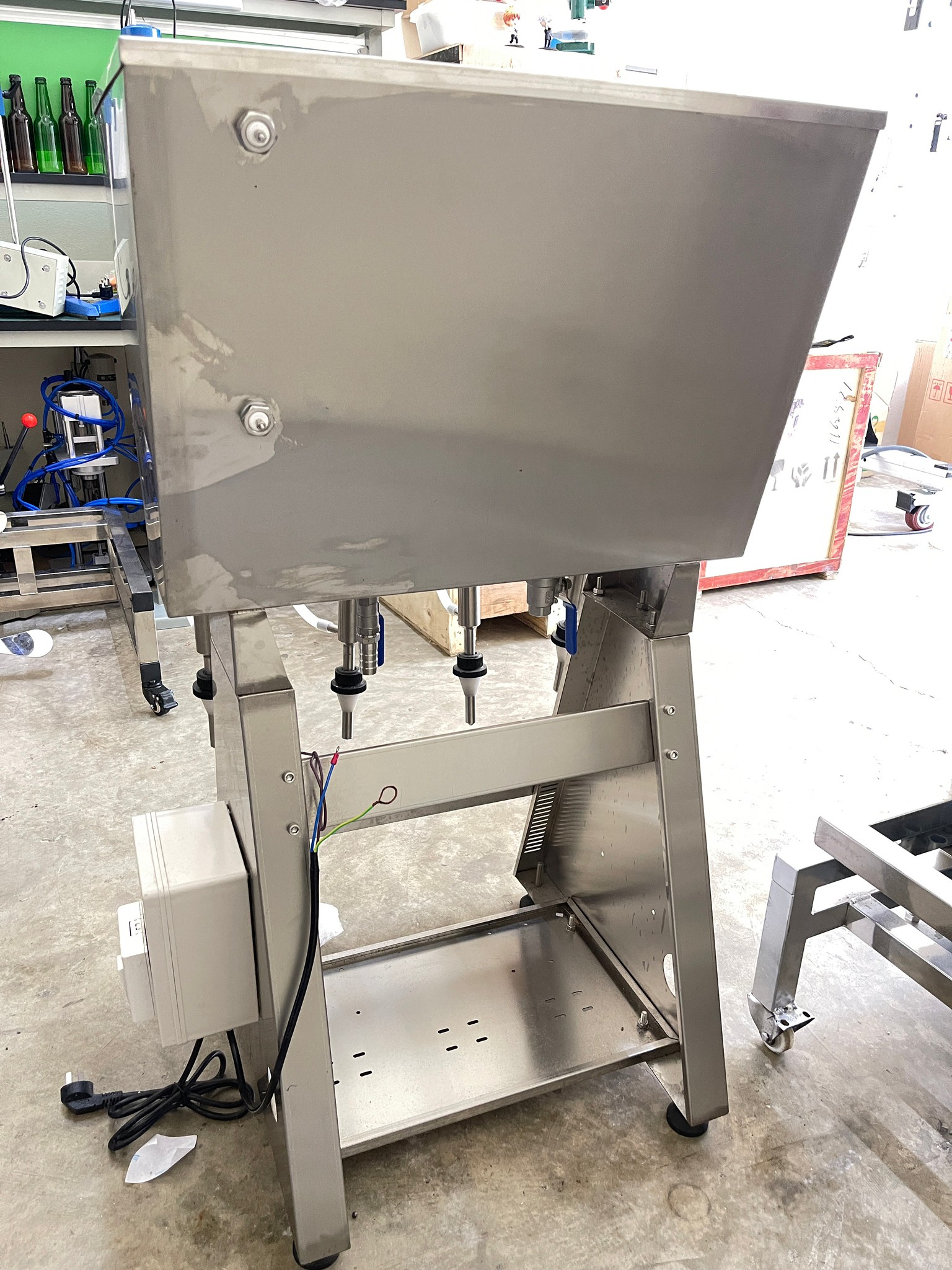 17173 เครื่องบรรจุเหล้า สุรา น้ำ/ซอส/น้ำส้มสายชู/น้ำมันสำหรับบริโภค HY0407