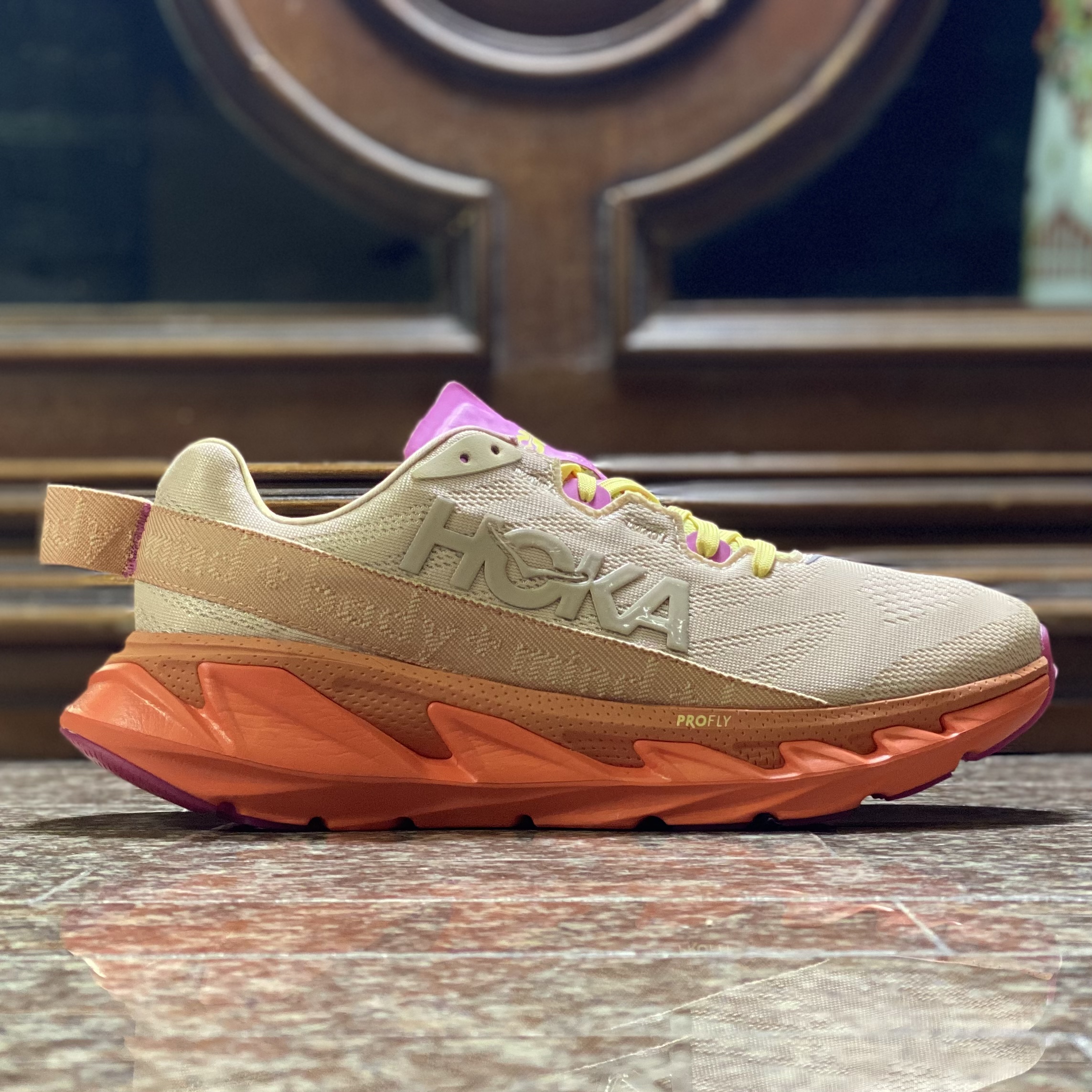 รองเท้า HOKA Elevon 2 ‘Mental Health’ (M9/9.5US)