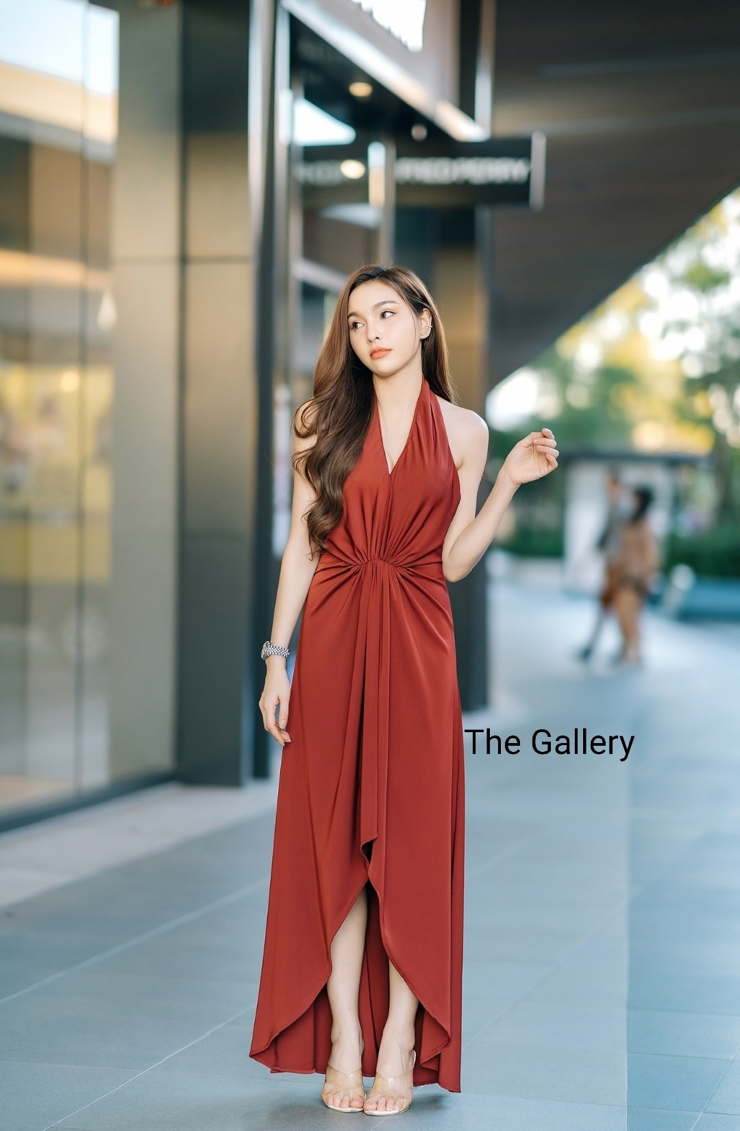 เดรสยาวเรียบหรูดูดี เหมาะกับสวมใส่ได้หลากหลายโอกาสพิเศษ ไม่ว่างานแต่ง/งานเลี้ยง สาวๆที่ชื่นชอบความสวยและหรูหรา
