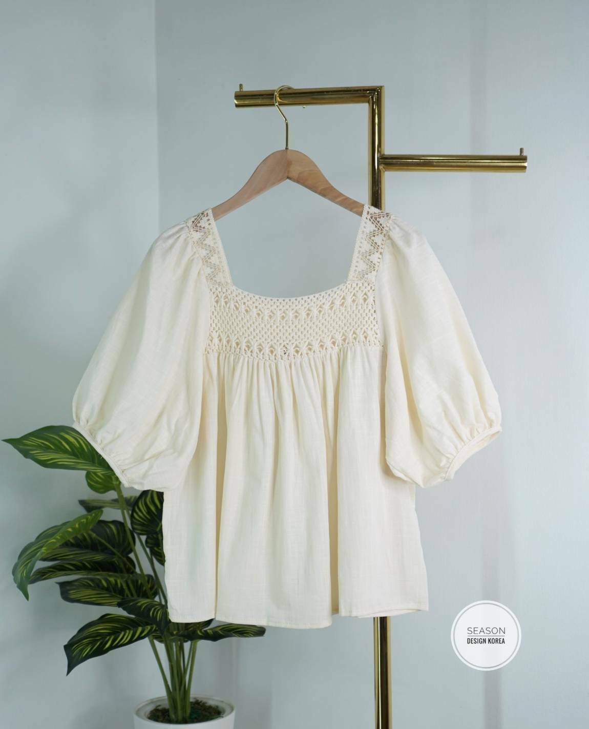 เสื้อสไตล์มินิมอล