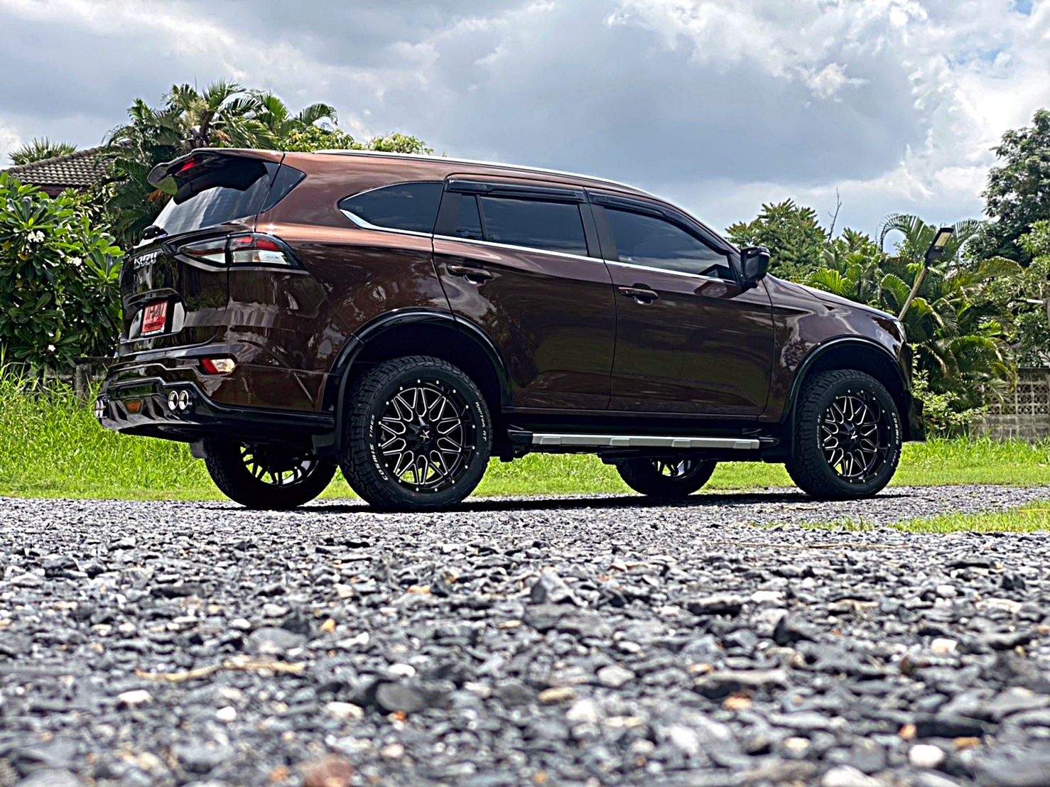 MU-X แต่งออฟโรด แบบไม่ยกที่ STEP9