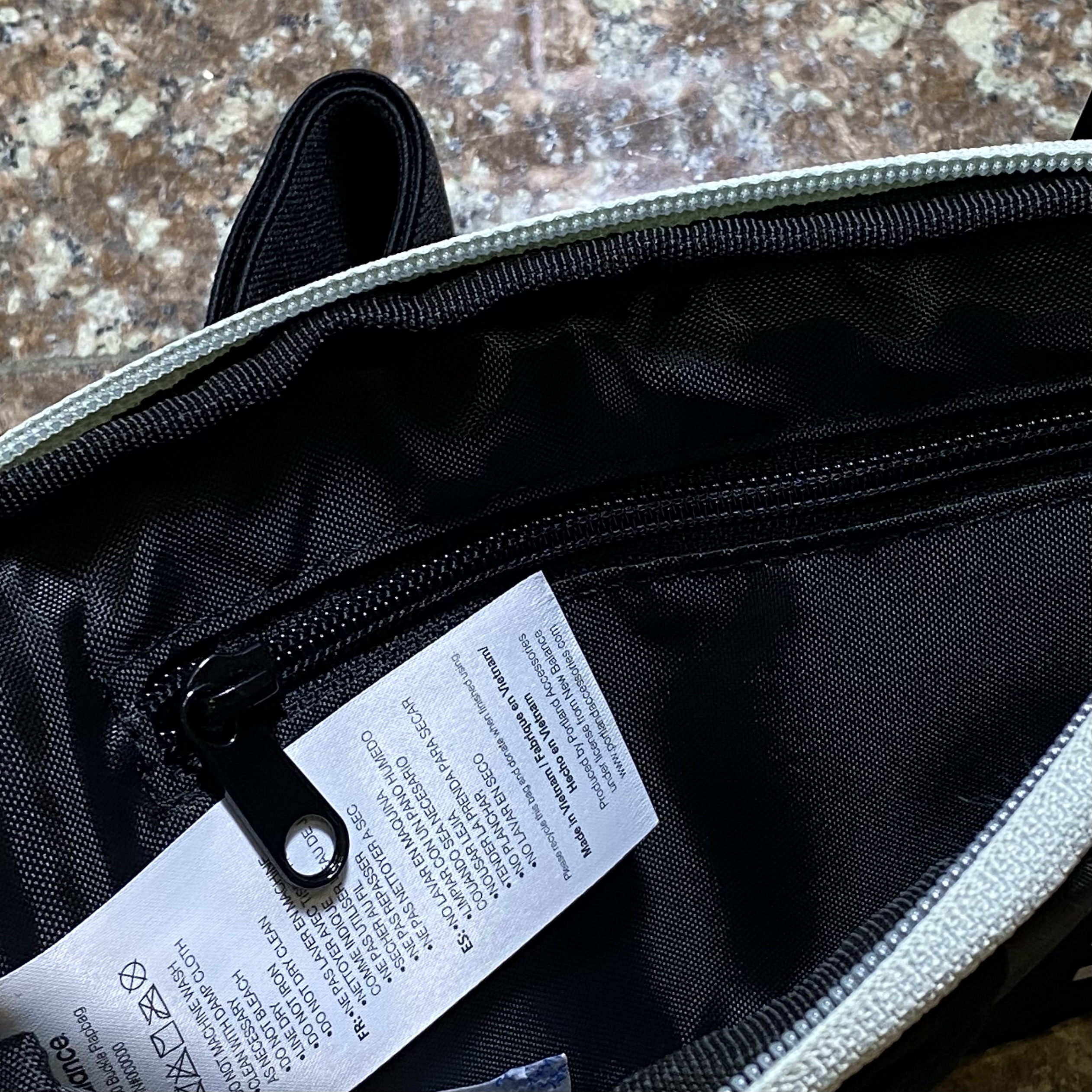 กระเป๋าวิ่ง New Balance Performance WaistPack ‘BLACK’