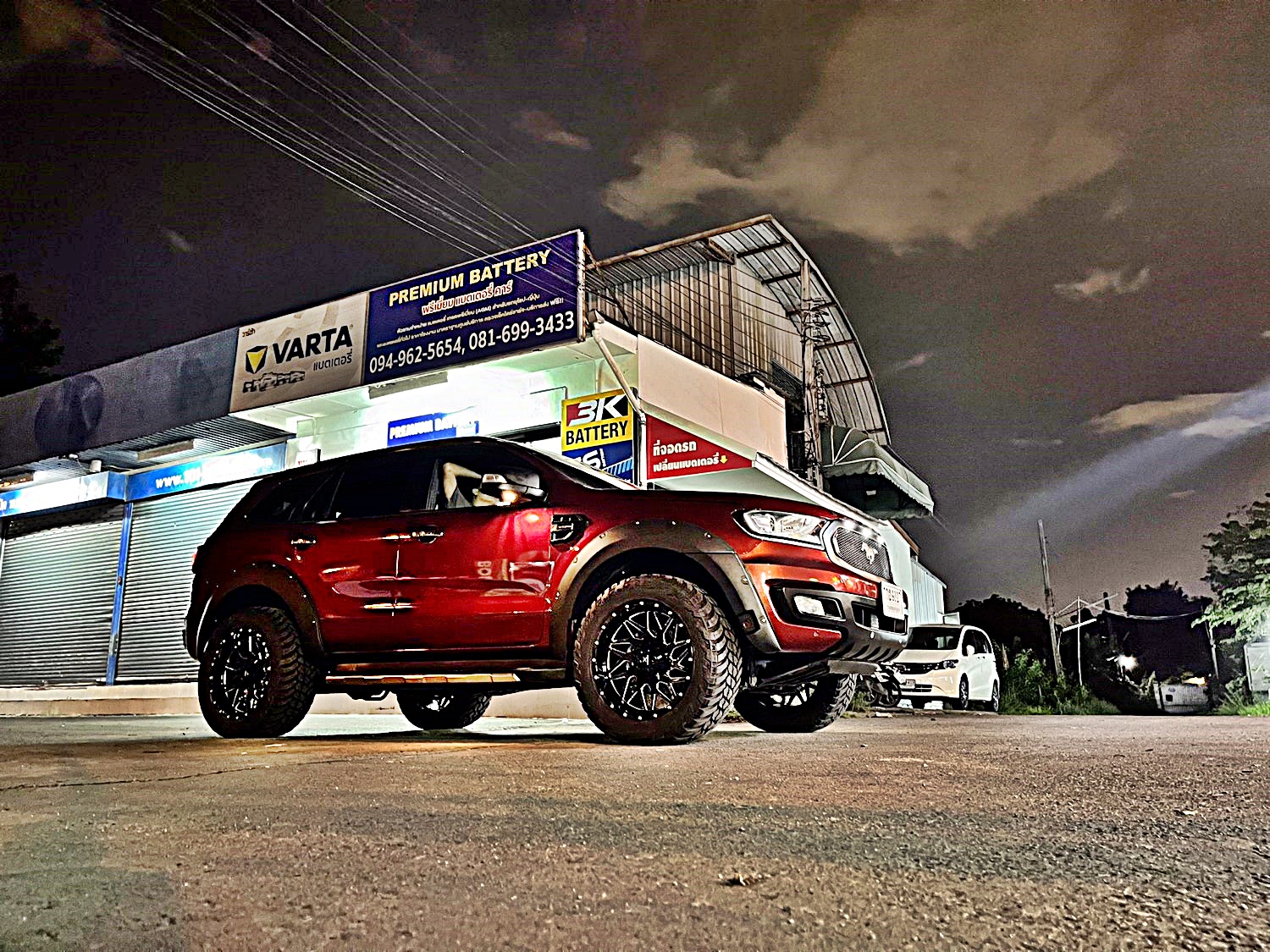 FORD EVEREST แบบไม่ยก โคตรเต็ม