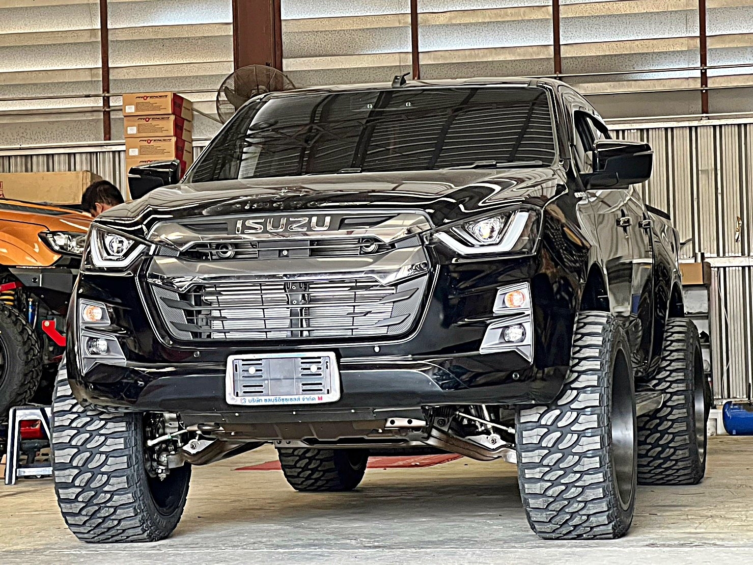 จัดเต็มชุดแต่ง ISUZU D-MAX V-CROSS