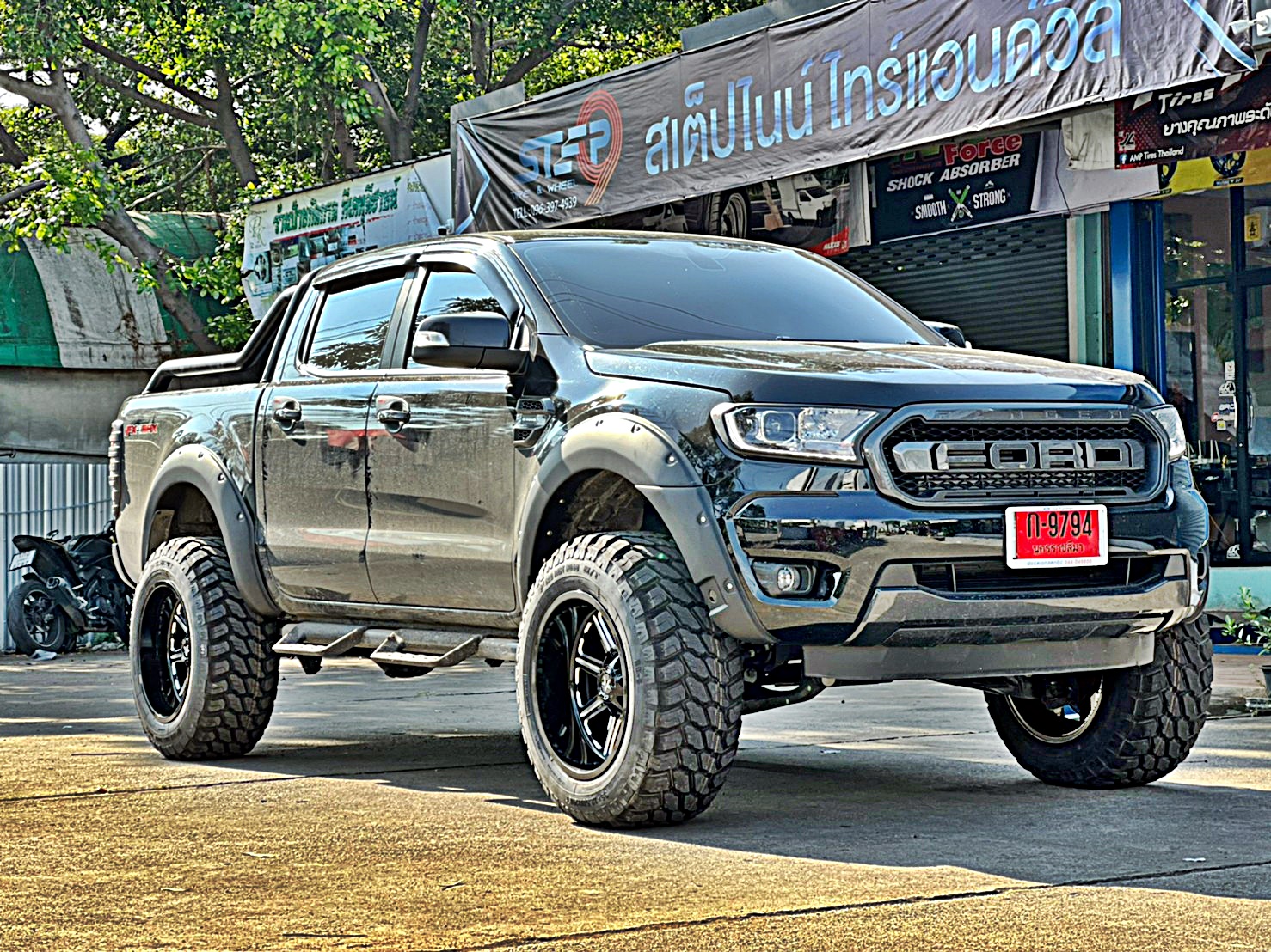 FORD FX4MAX จัดทรงเมกา ที่ STEP9