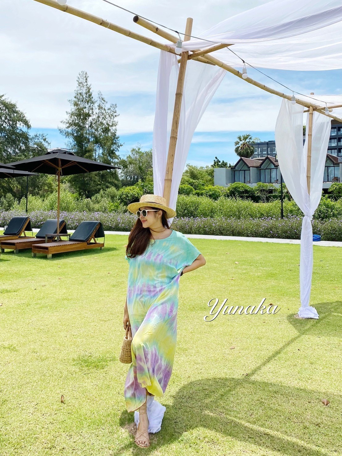 เดรสมัดย้อม