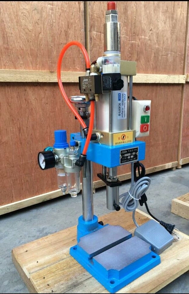 Pneumatic punching machine