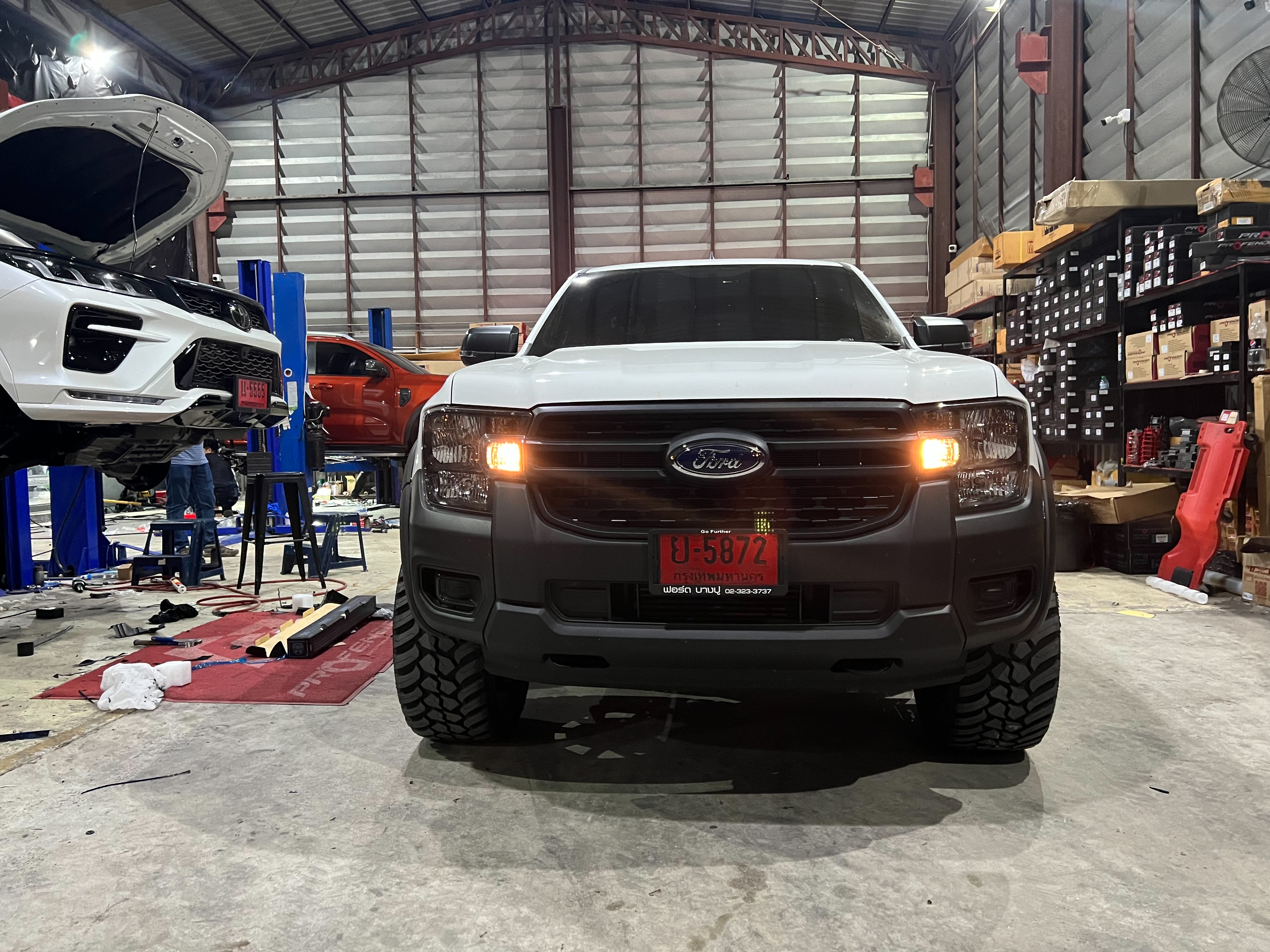 FORD NEXTGEN หัวเดียว จองคิวมาจาก ร้อยเอ็ด ทำทรงเมกา ที่ STEP9