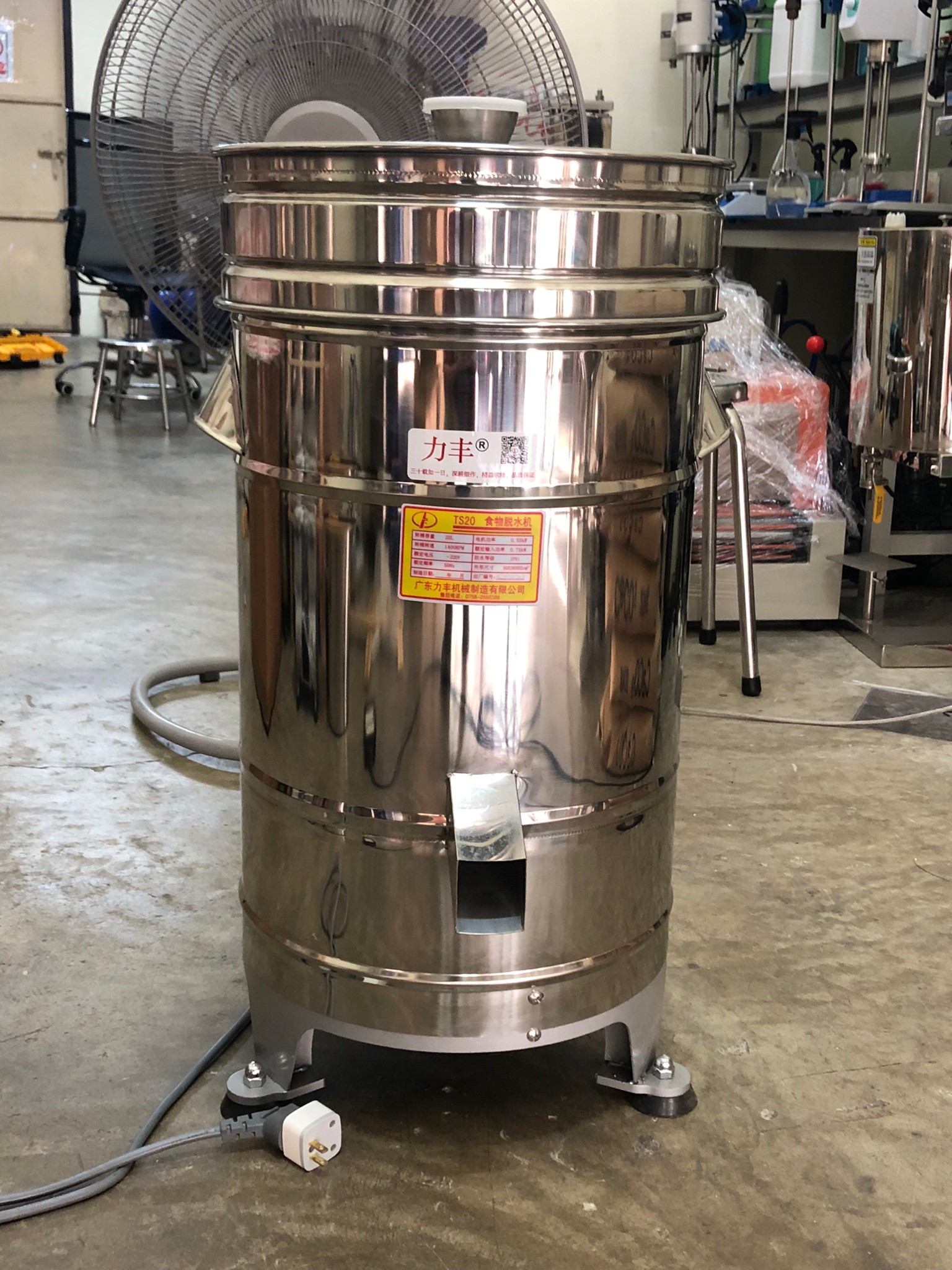 🌈15635 เครื่องสลัดน้ำ เครื่องสลัดน้ำมัน สลัดน้ำออกจากเนื้อและผัก รุ่น TS20