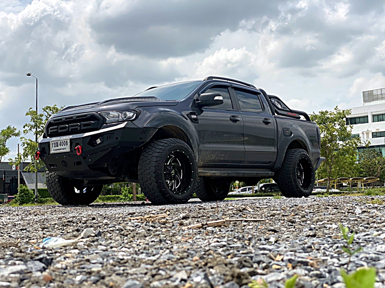 FORD จัดชุดใหม่ ทรงเมกาที่ STEP9