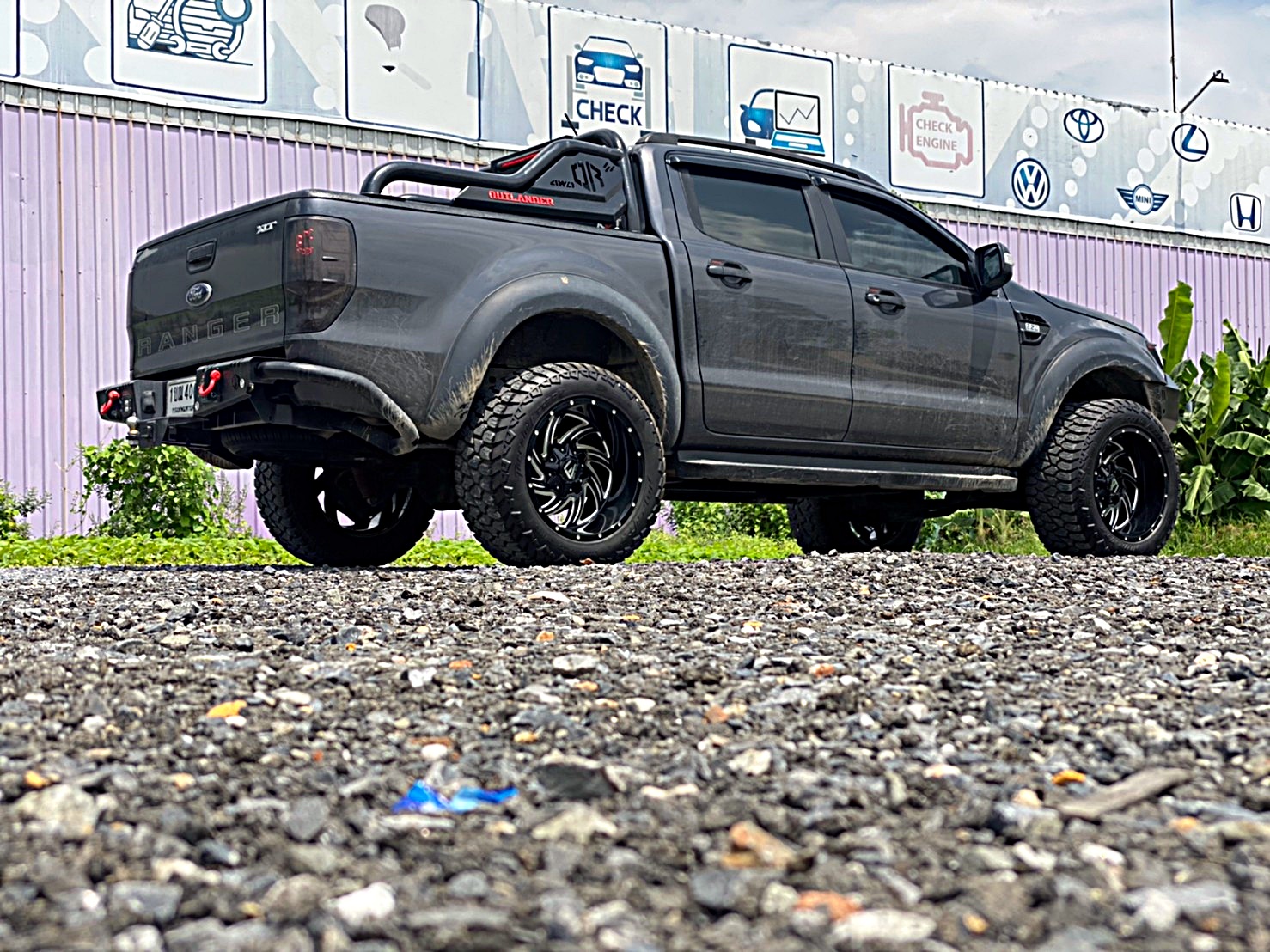 FORD จัดชุดใหม่ ทรงเมกาที่ STEP9