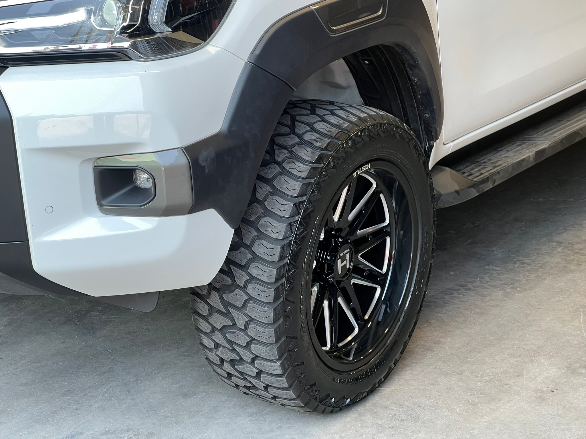 TOYOTA REVO ทรงเมกา จัดล้อแท้