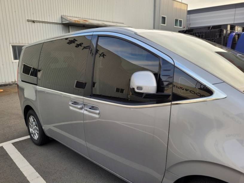 คิ้วกันสาด"ขอบโครเมี่ยม ฮุนไดSTARIA เกรดพรีเมี่ยม นำเข้าจากเกาหลี100%