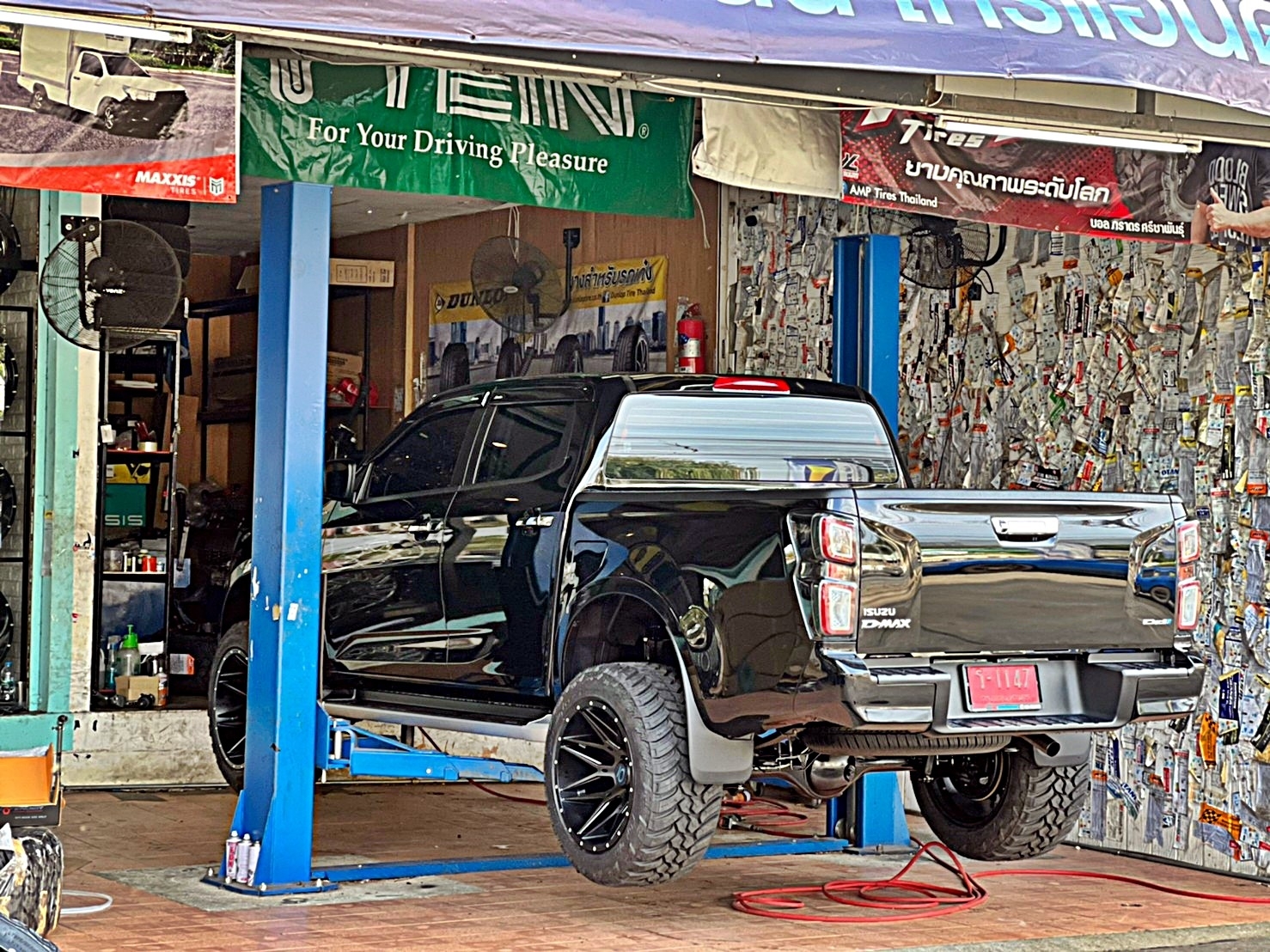 D-MAX 1.9 จัดทรงเมกา อย่างเทพ ที่ STEP9