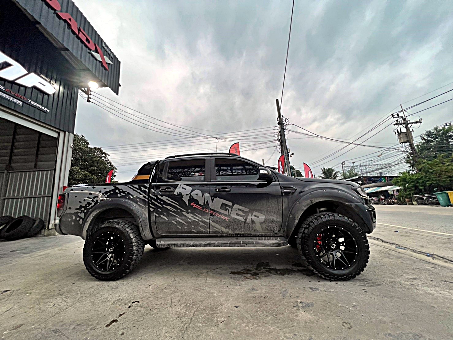 #FORD_RANGER_จองคิวมาจากขอนแก่น แต่งเมกาที่ STEP9