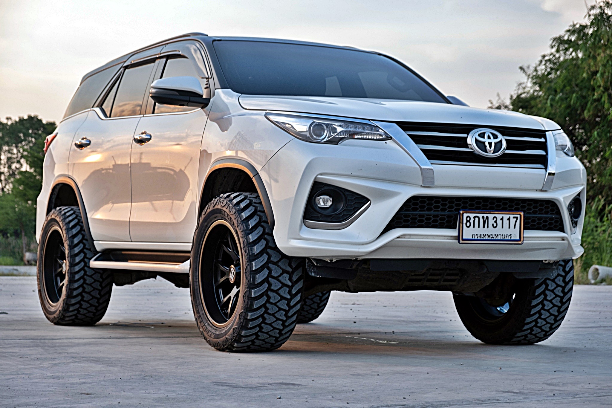 TOYOTA FORTUNER ทรงเมกาที่ STEP9