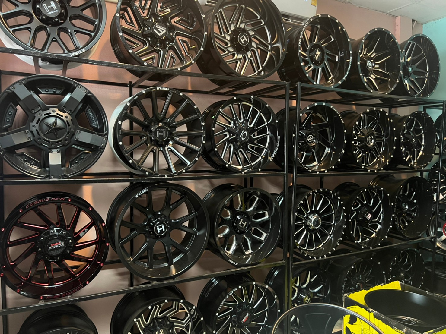 ล้อยาง ทรงเมกา ขอบ20 เลือกยางได้ เลือกล้อได้ ที่ STEP9 เท่านั้น