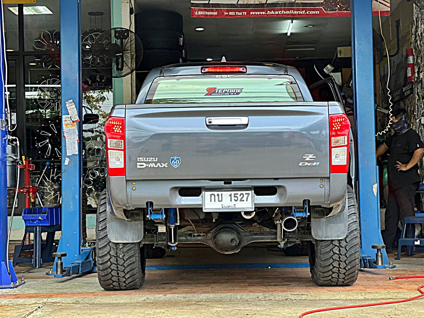 D_MAX_จองคิวมาจากจันทบุรี ทำทรงเมกาที่ STEP9