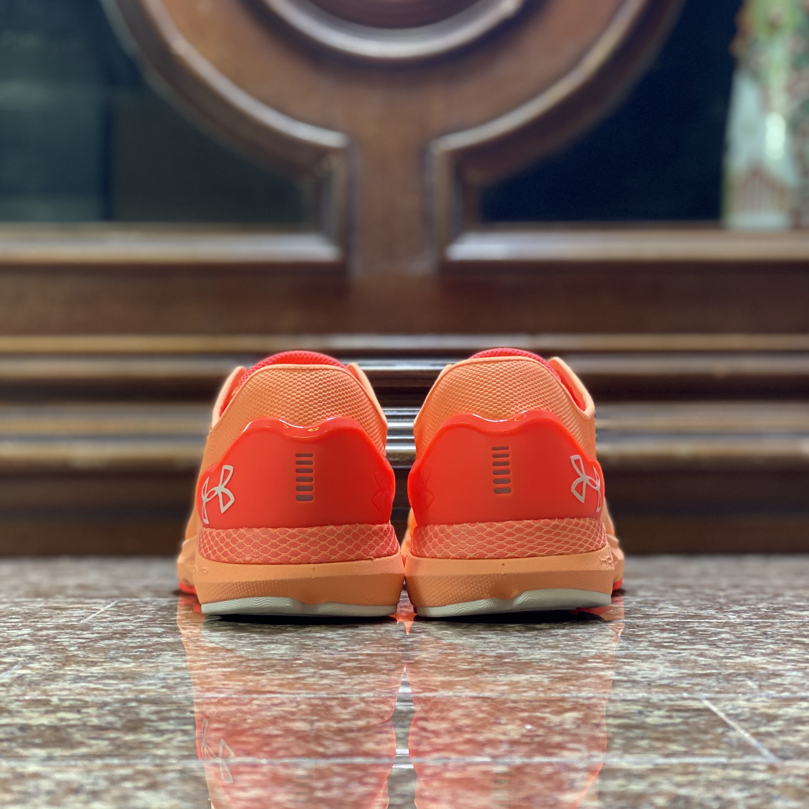 รองเท้าวิ่ง Under Armour HOVR Sonic 6 ’Orange’ Women (W8/8.5/9.5US)