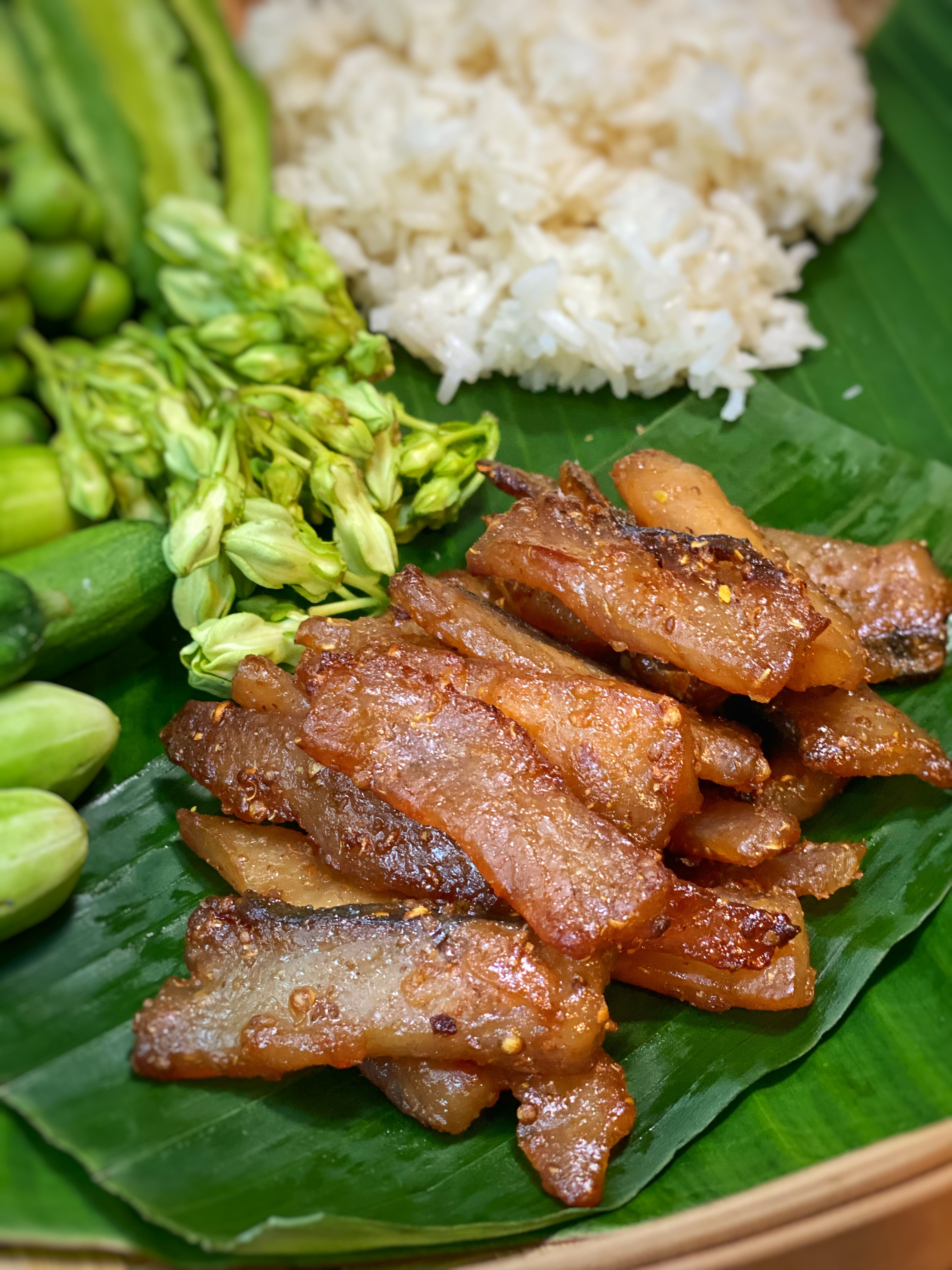 ปลาอินทรีย์แดดเดียว ปลอดสาร ทอดเสร็จ พร้อมส่ง