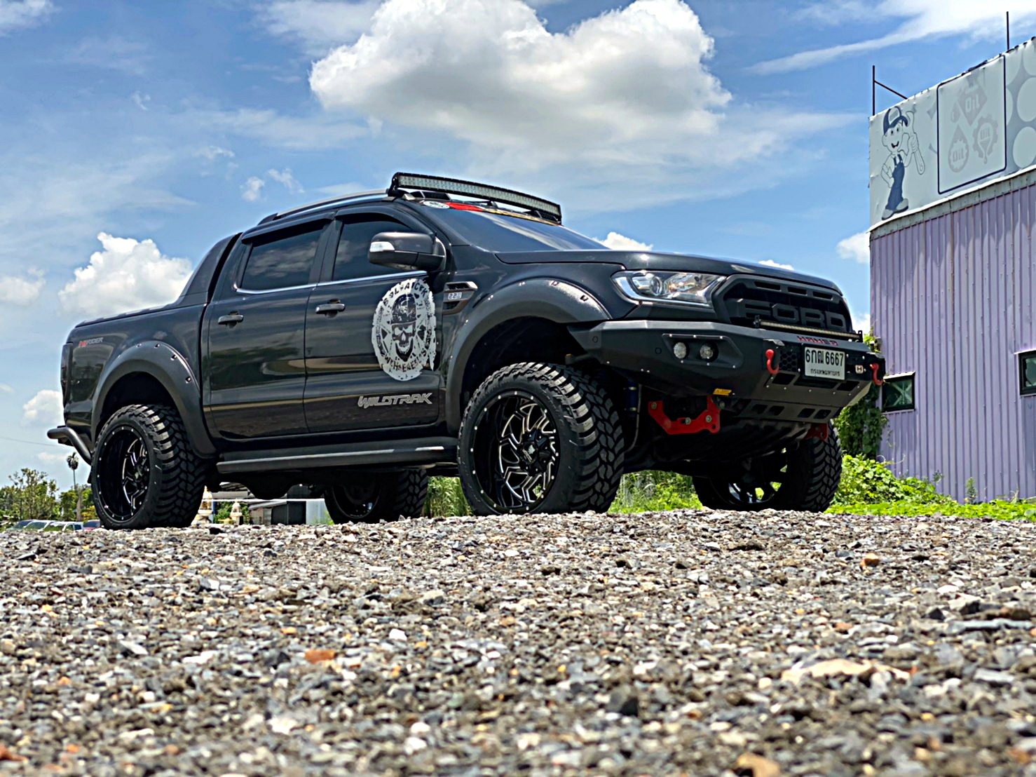 FORD WILDTRACK ทรงเมกา