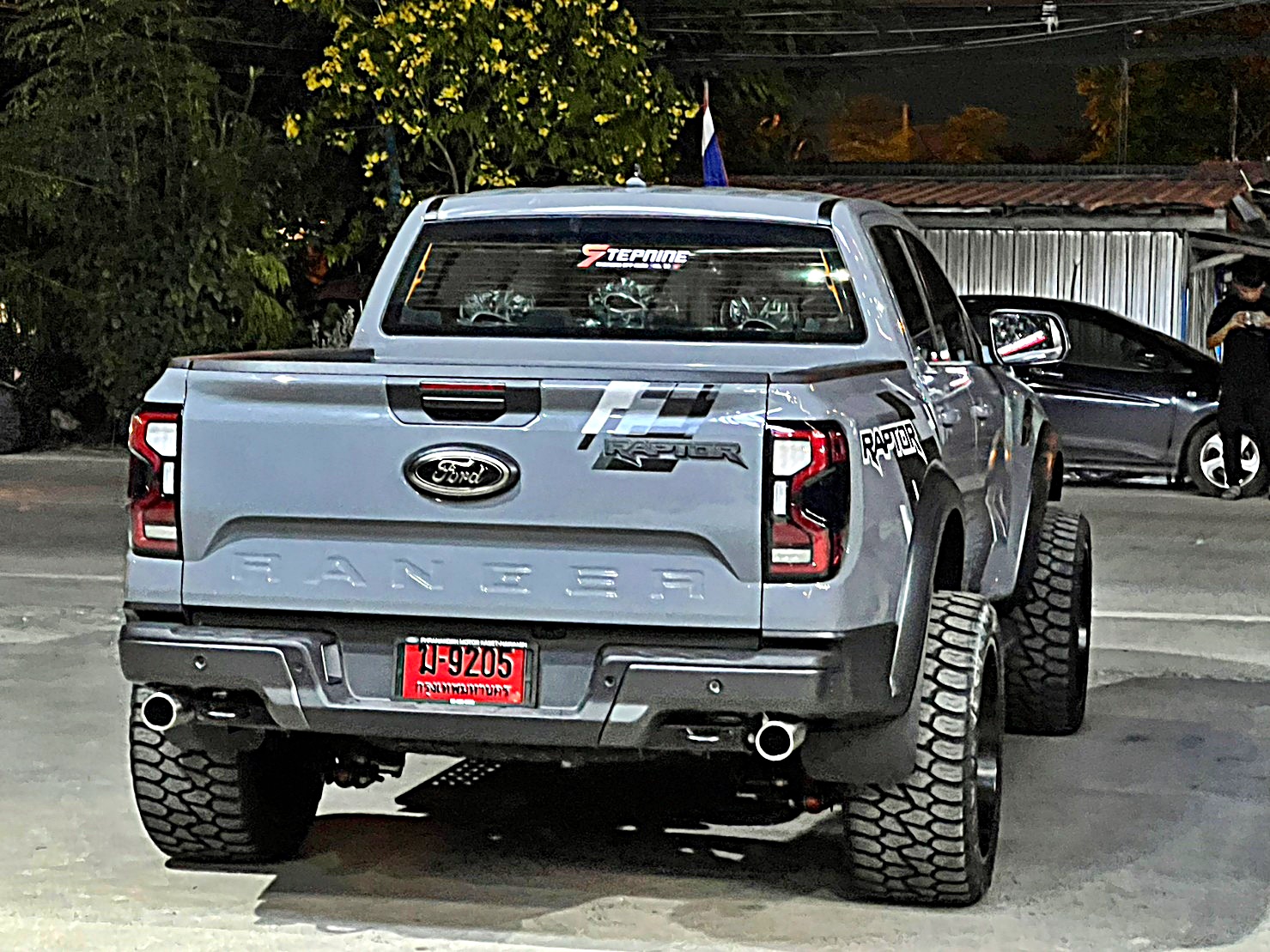 ส่งงาน RAPTOR V6 หล่อจบ ที่ Step9 ล้อแท้ HOSTILE H113