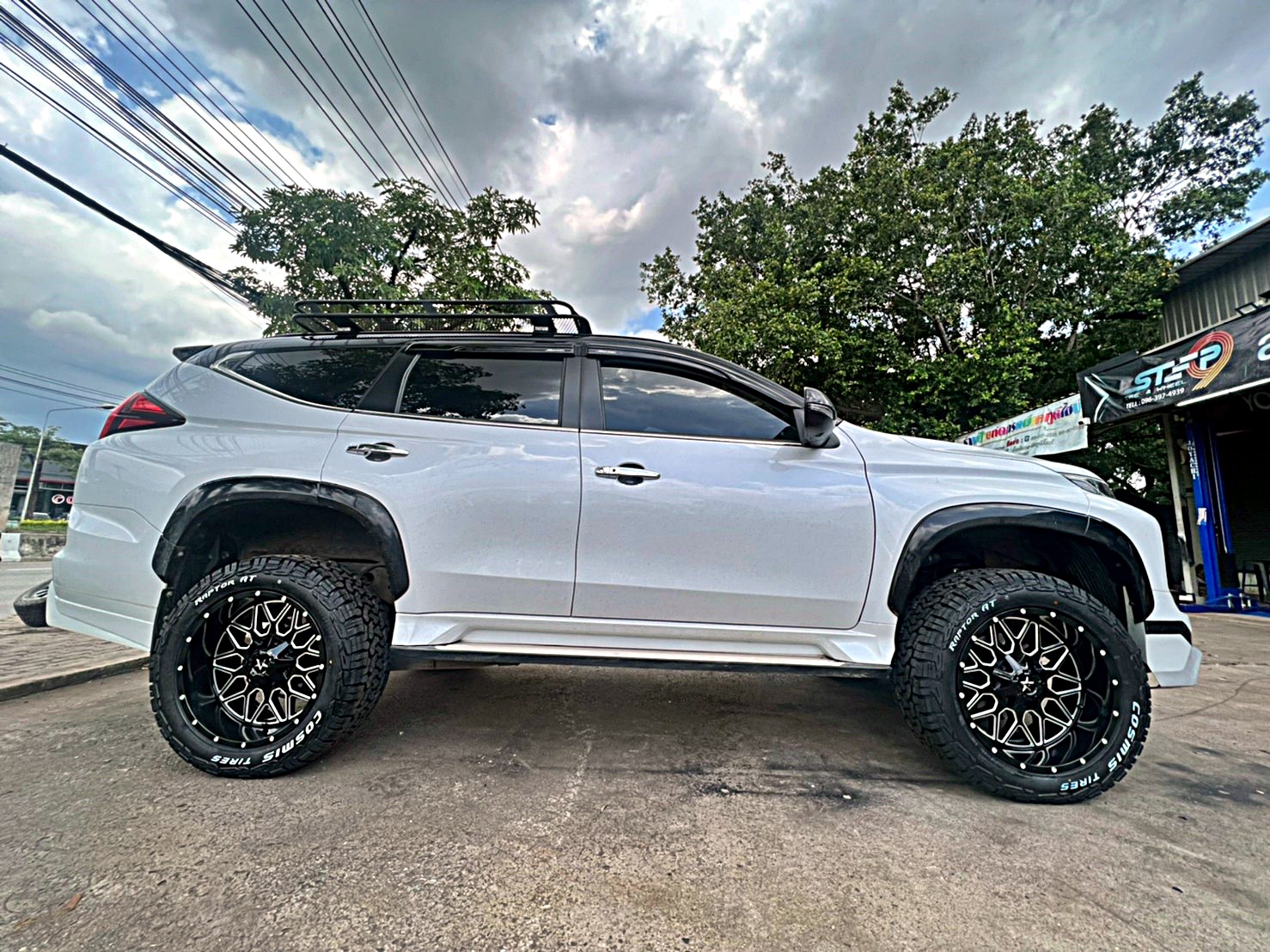 PAJERO_จองคิวจากประจวบ ทำทรงเมกาที่ STEP9