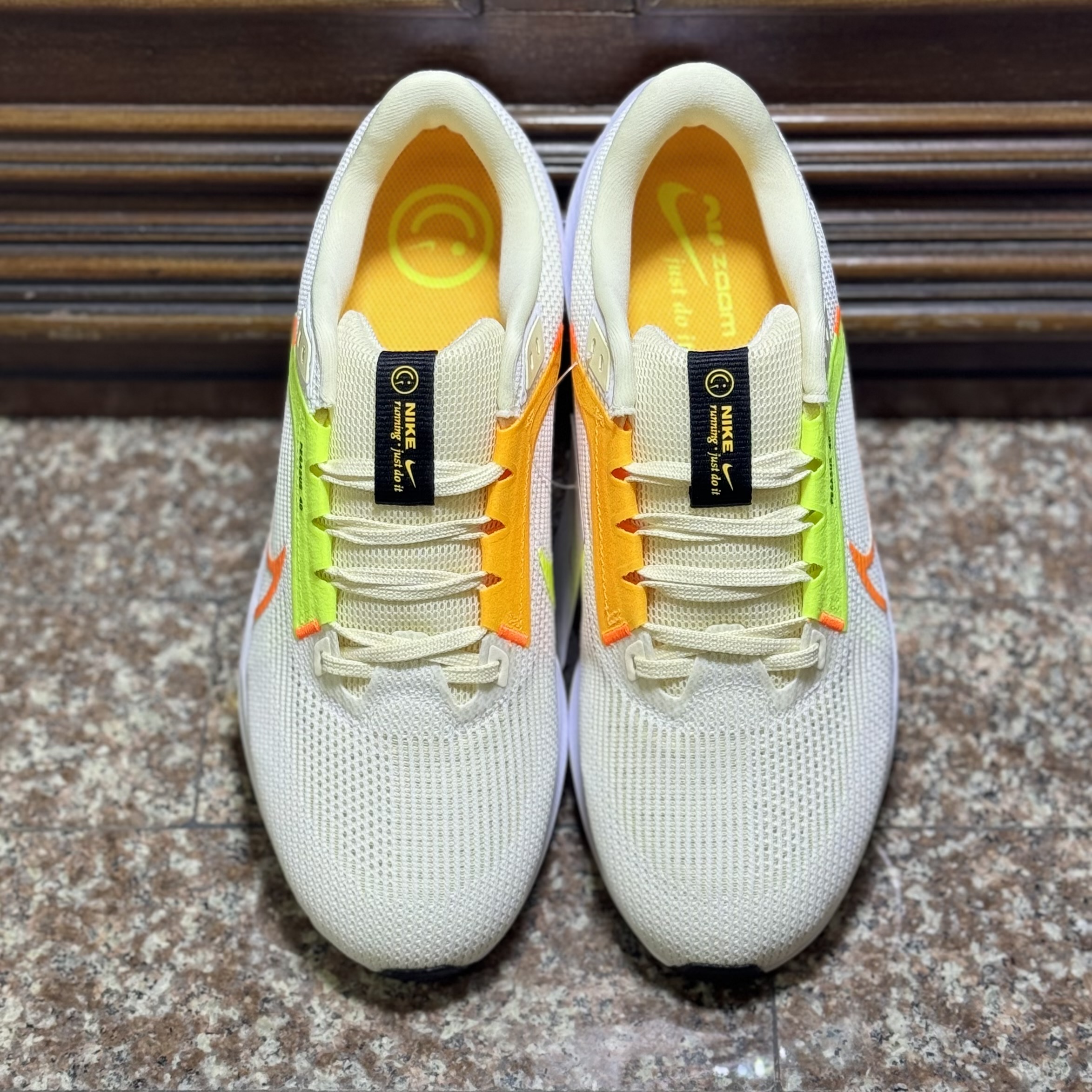 รองเท้าวิ่ง Nike Air Zoom Pegasus 40 ‘Coconut Milk’ (M8.5/10US)