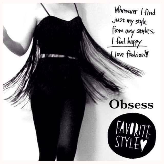 เสื้อสายเดี่ยวพู่กลิตเตอร์