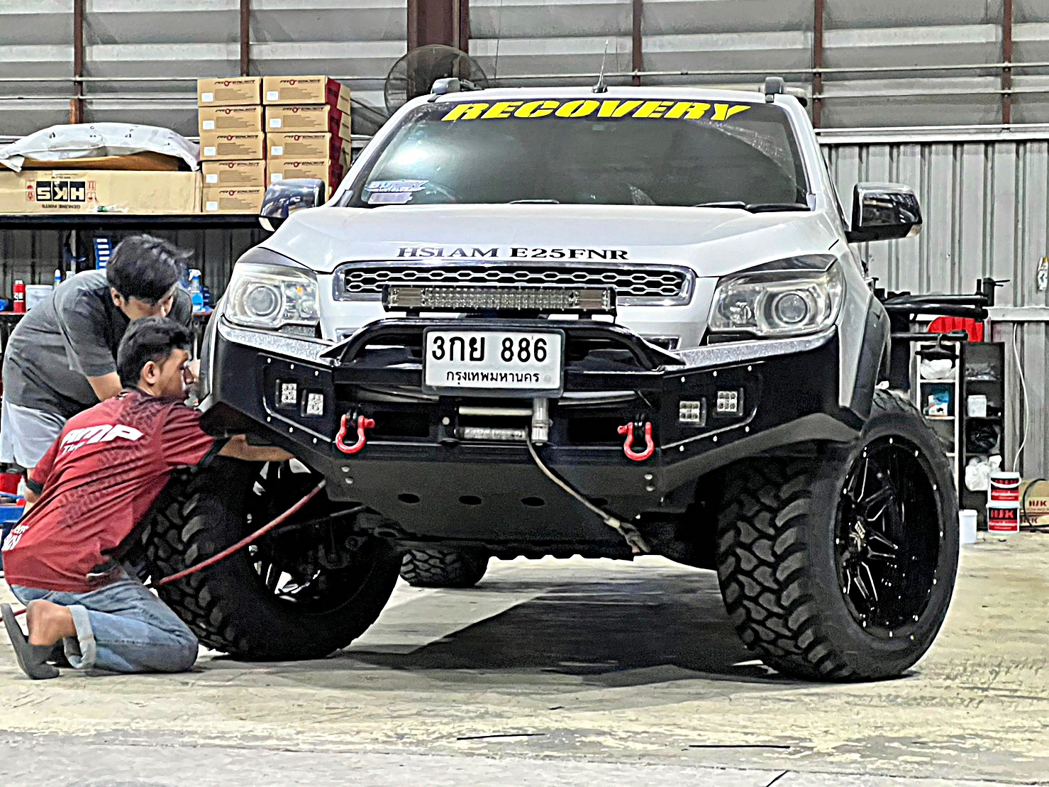 CHEVEROLET COLORADO ทรงเมกา แต่งที่ STEP9