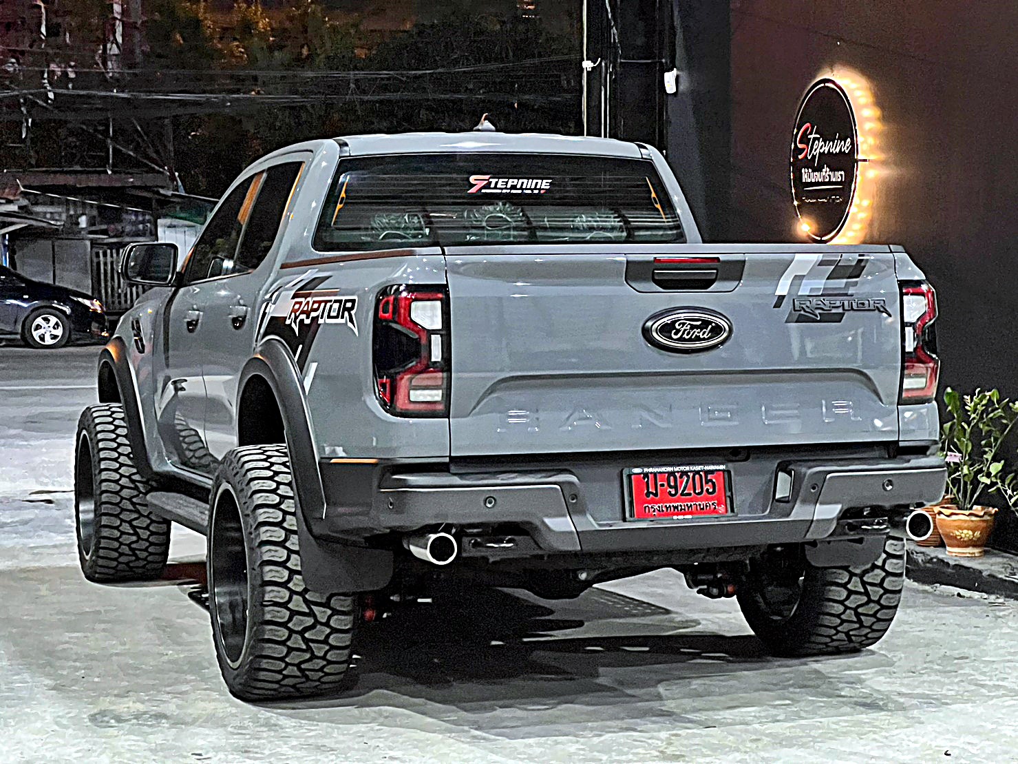 ส่งงาน RAPTOR V6 หล่อจบ ที่ Step9 ล้อแท้ HOSTILE H113