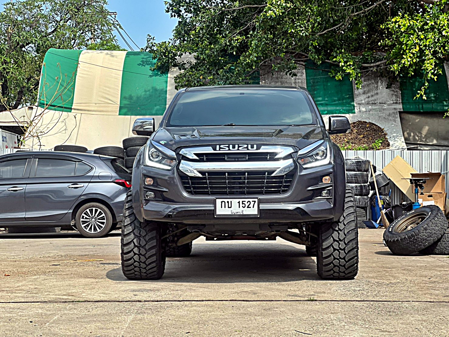 D_MAX_จองคิวมาจากจันทบุรี ทำทรงเมกาที่ STEP9