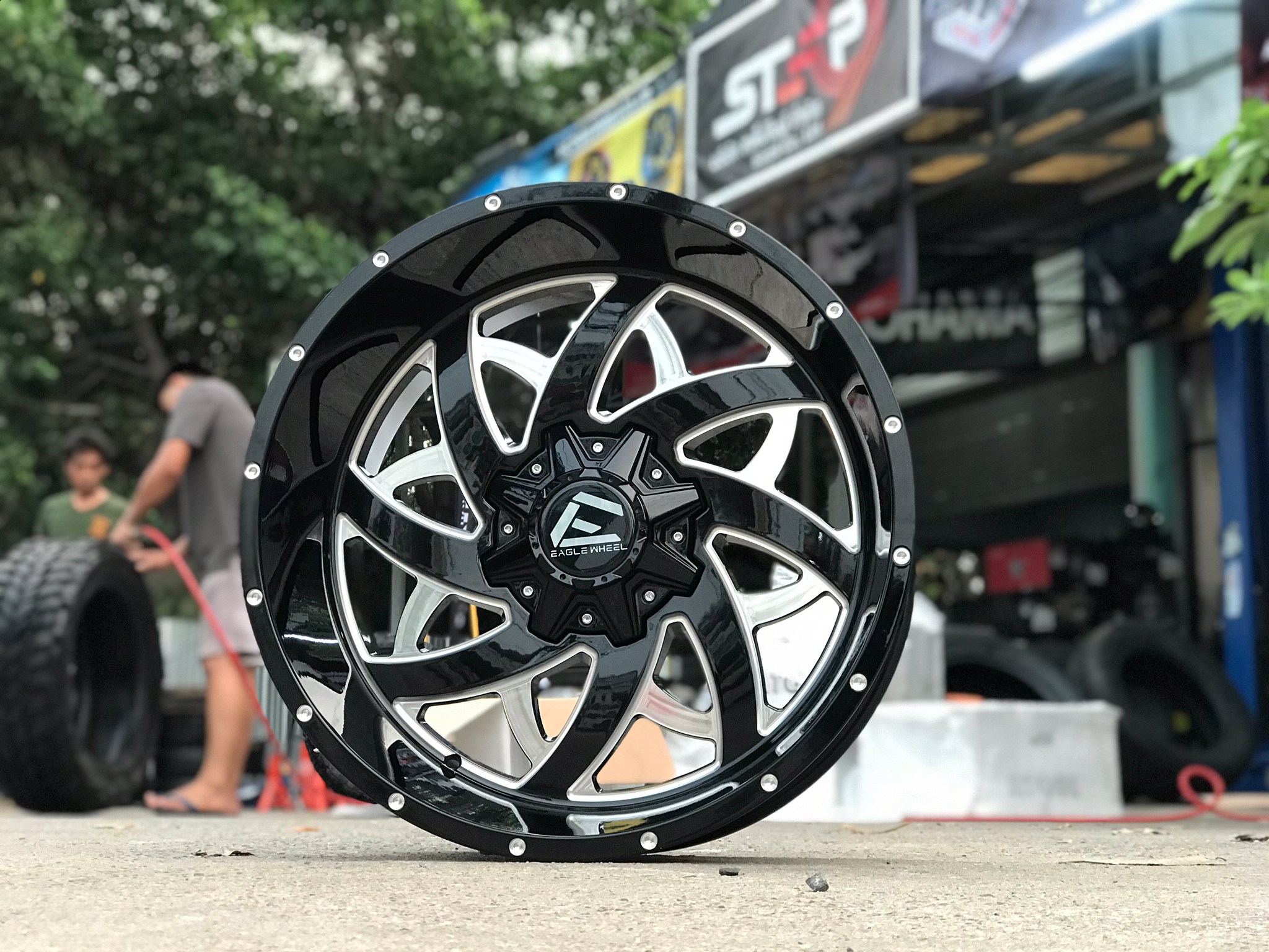 ออฟโรดขอบ 22 ออฟ-44 ตัวใหม่ สวยมากๆ ........