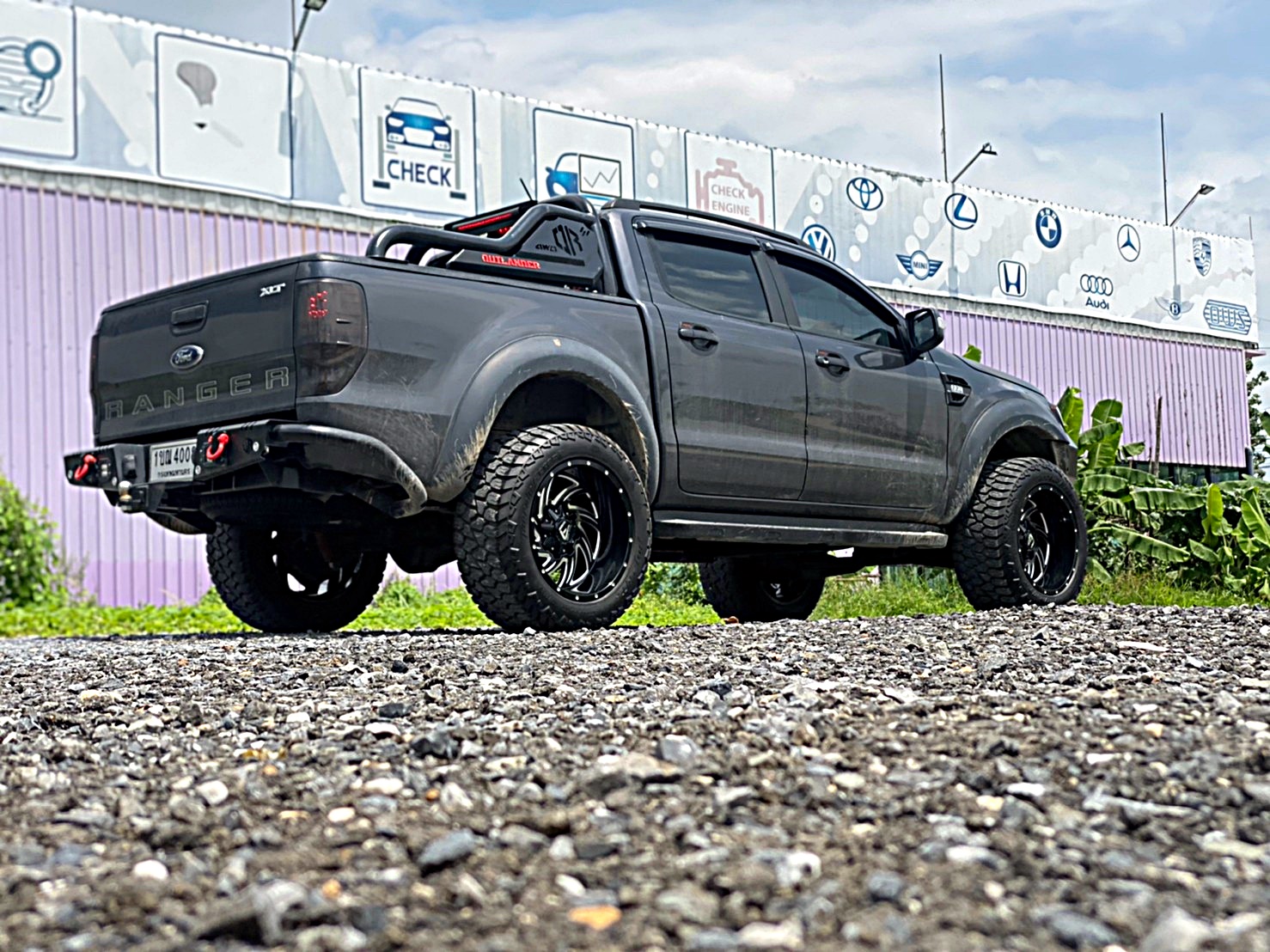 FORD จัดชุดใหม่ ทรงเมกาที่ STEP9