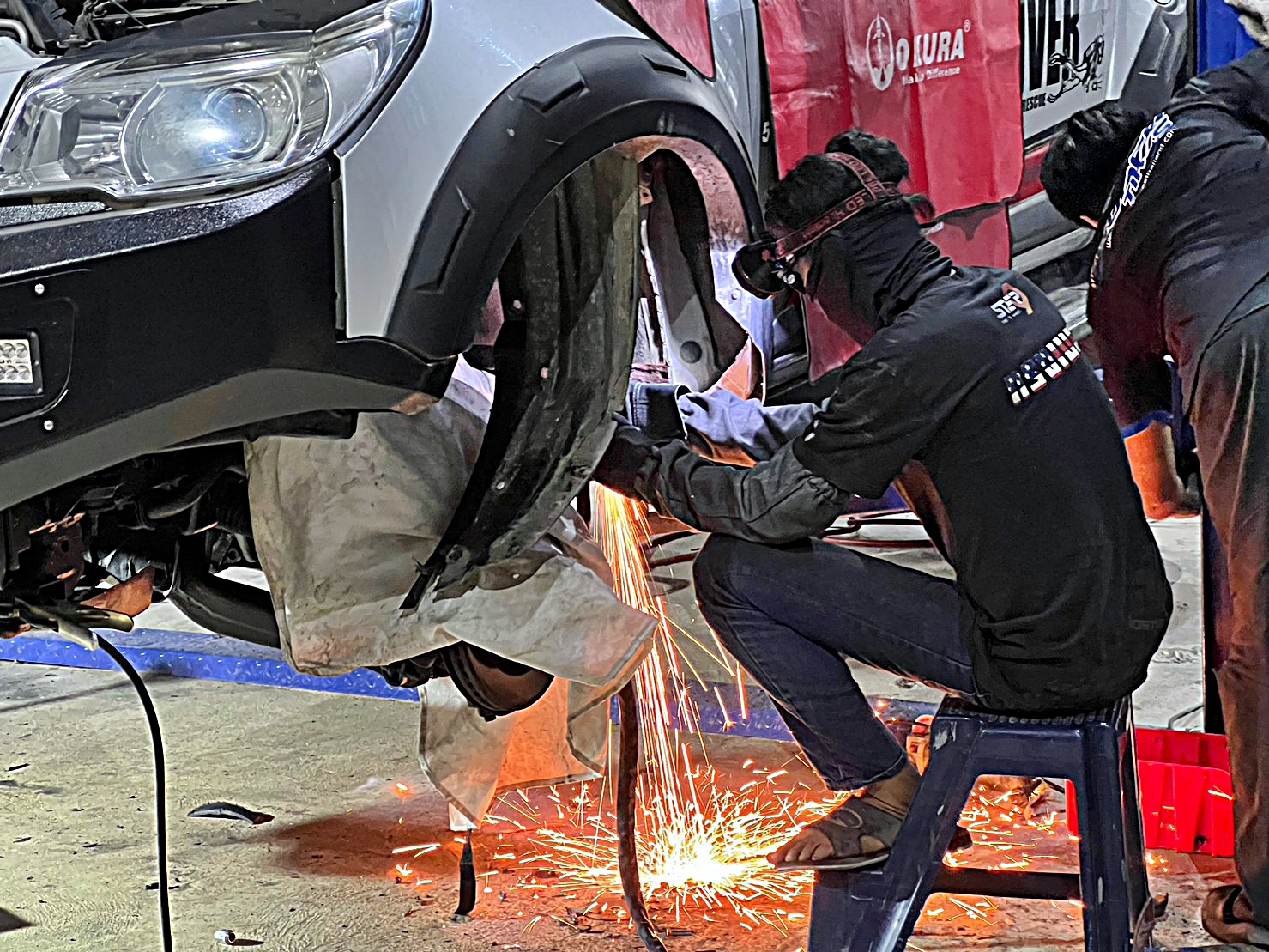 CHEVEROLET COLORADO ทรงเมกา แต่งที่ STEP9