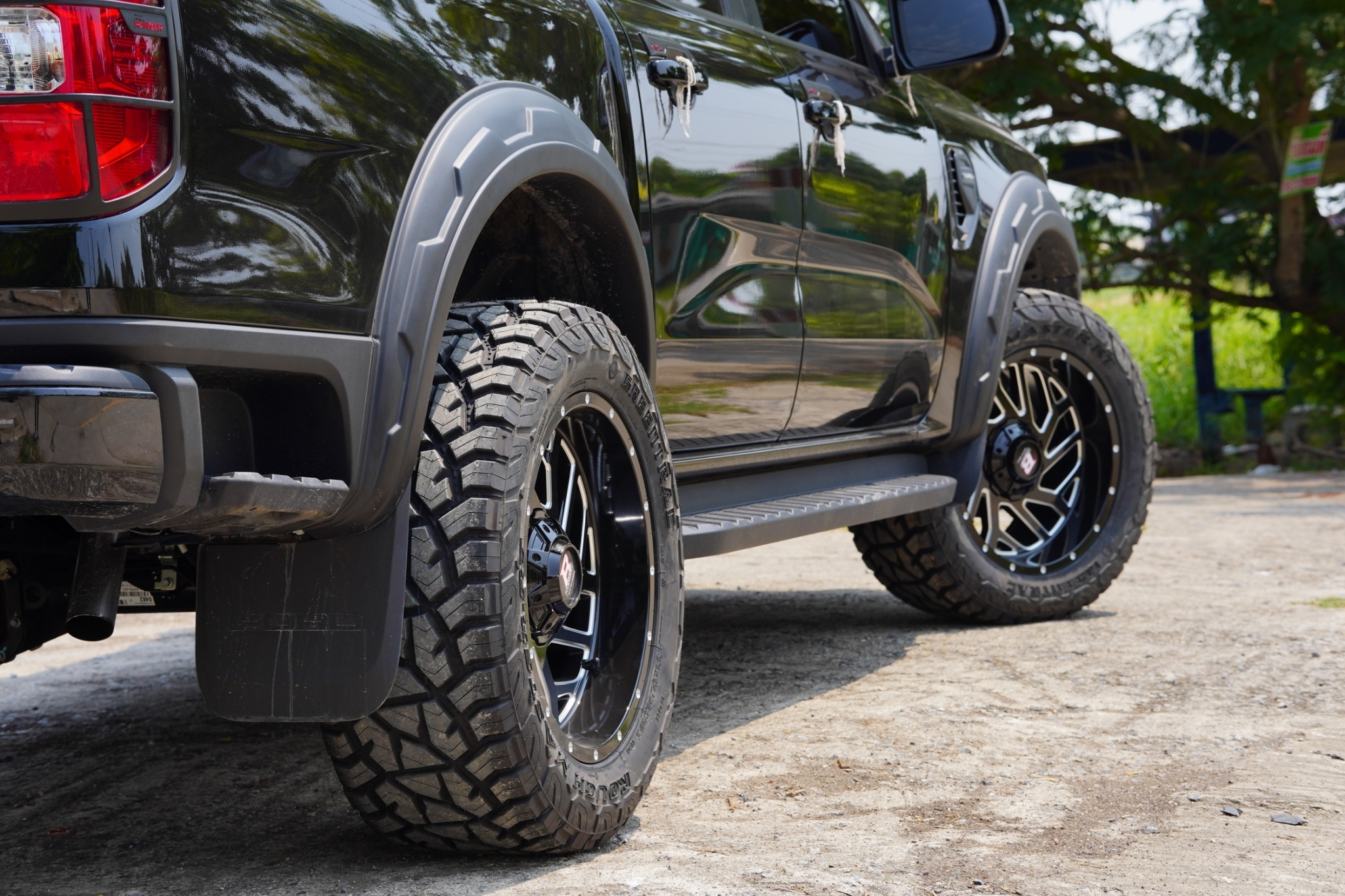 FORD RANGER NEXTGEN เดิมๆไม่ยก แต่งเมกาที่ STEP9