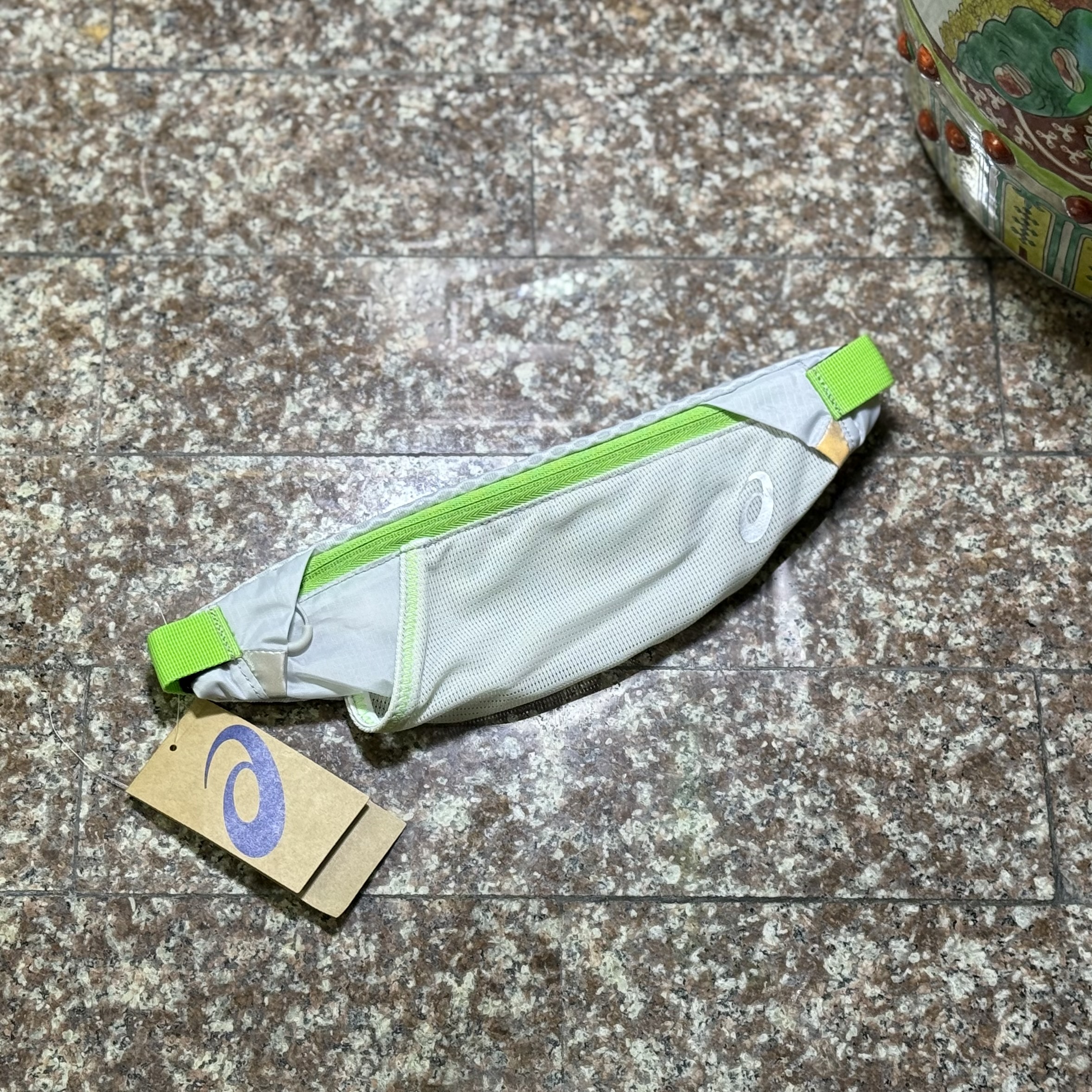 กระเป๋าวิ่ง ASICS Running Waist Pouch M ‘Grey/Lime’