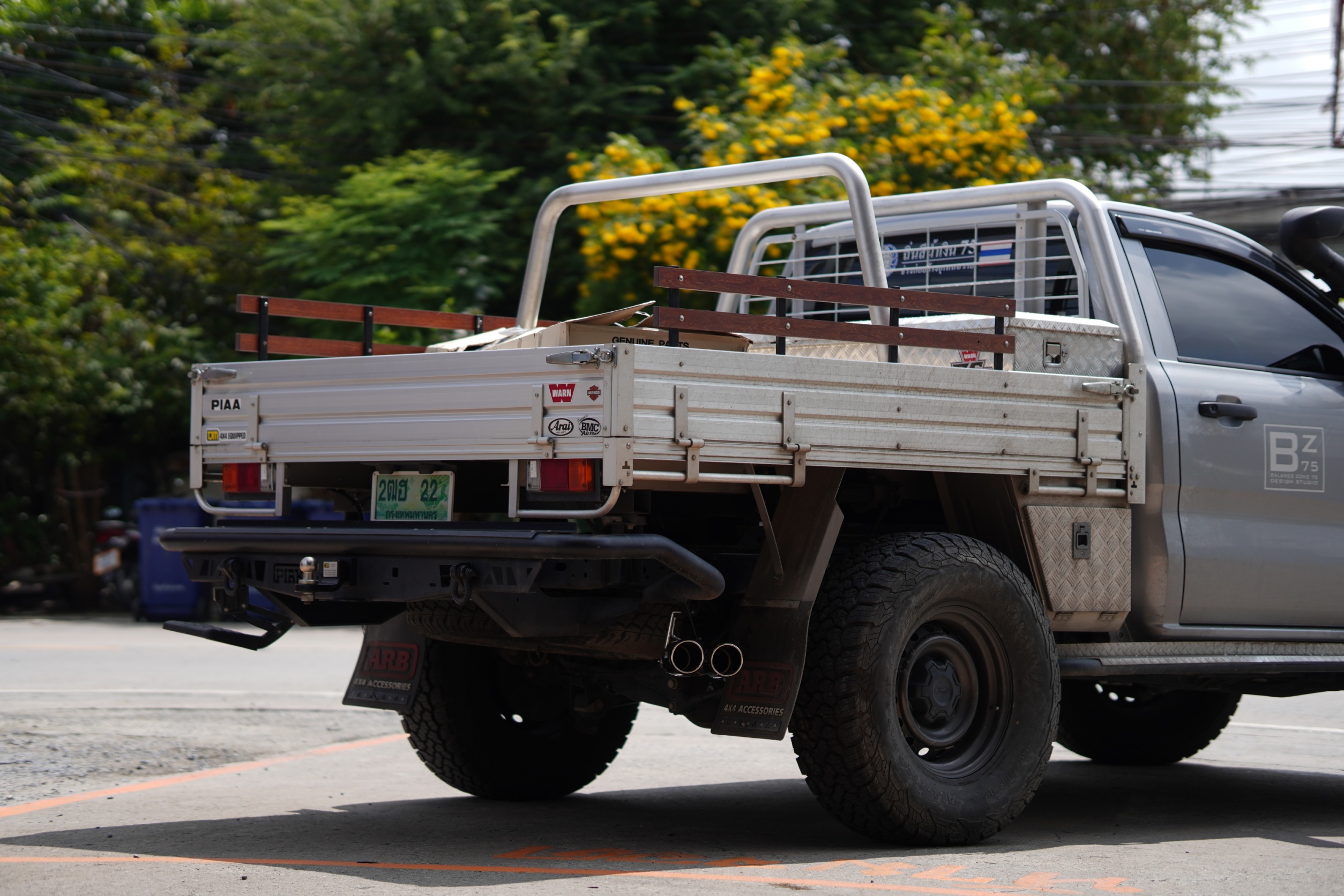 ท่อHKSตรงรุ่นใส่รถFORD SWB พร้อมติดตั้งที่STEP9