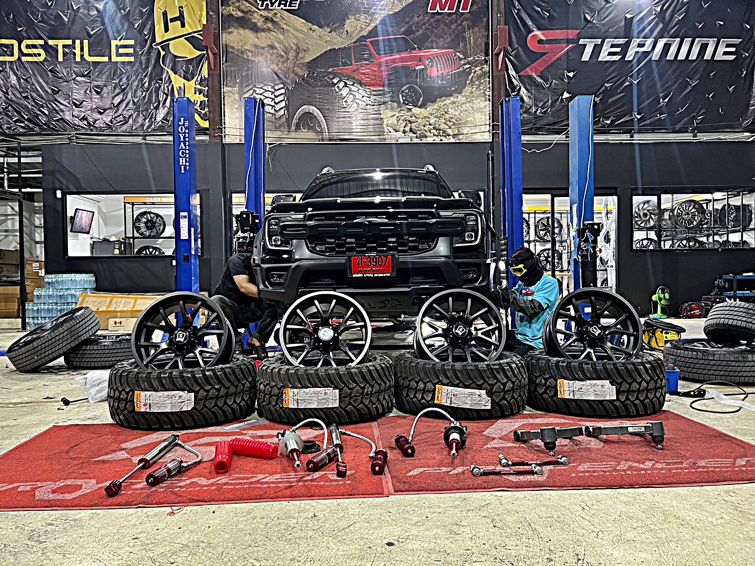 FORD RANGER NEXTGEN เน้นสเป็ค ล้อไม่ยื่น ยางใหญ่