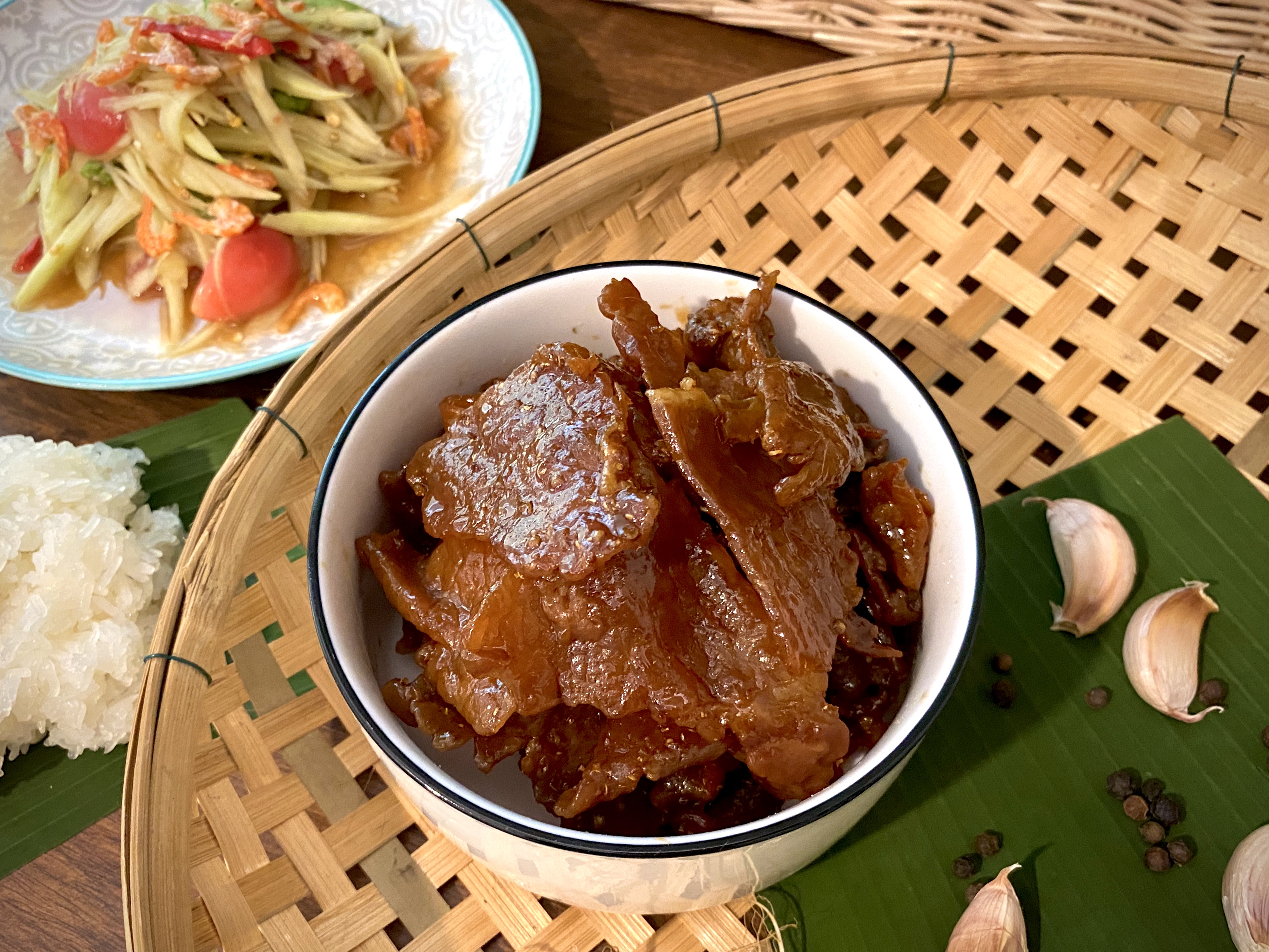 หมูแดดเดียว สูตรนิ่ม ไม่ติดมัน ทอดเสร็จพร้อมส่ง ราคาถูก