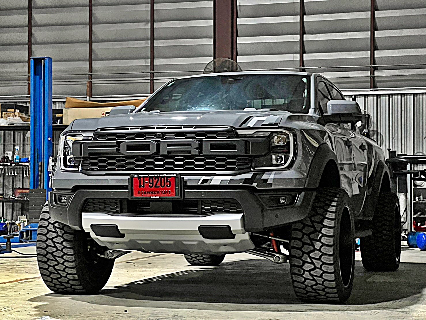 ส่งงาน RAPTOR V6 หล่อจบ ที่ Step9 ล้อแท้ HOSTILE H113