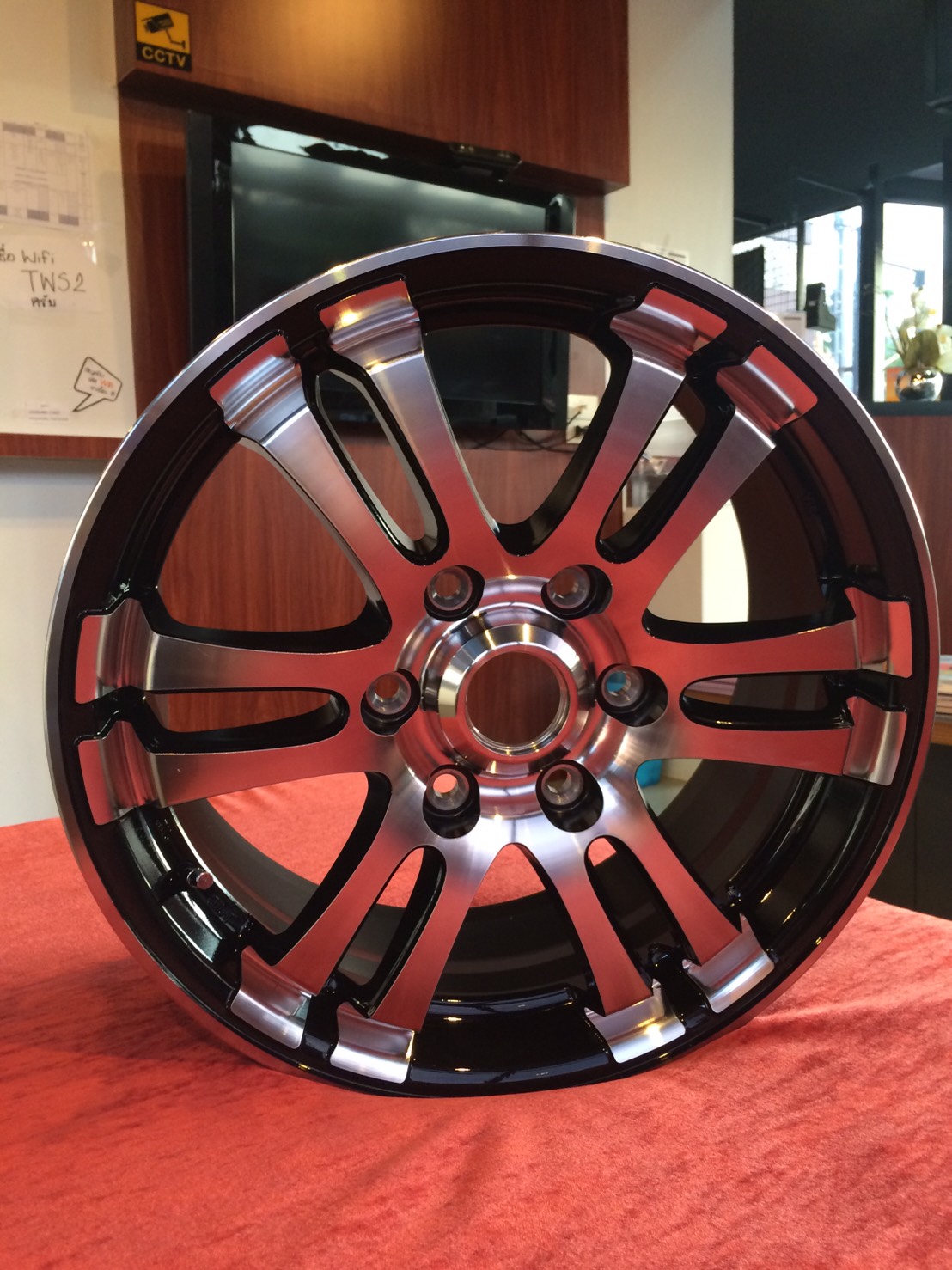 Alloy Wheels For H-1 18 (ล้อแม็กซ์ของแท้ตรงรุ่นสำหรับ Hyundai H-1 ขอบ18 )