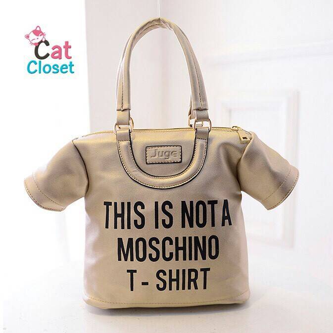 กระเป๋าสะพายแฟชั่น ทรง T-Shirt