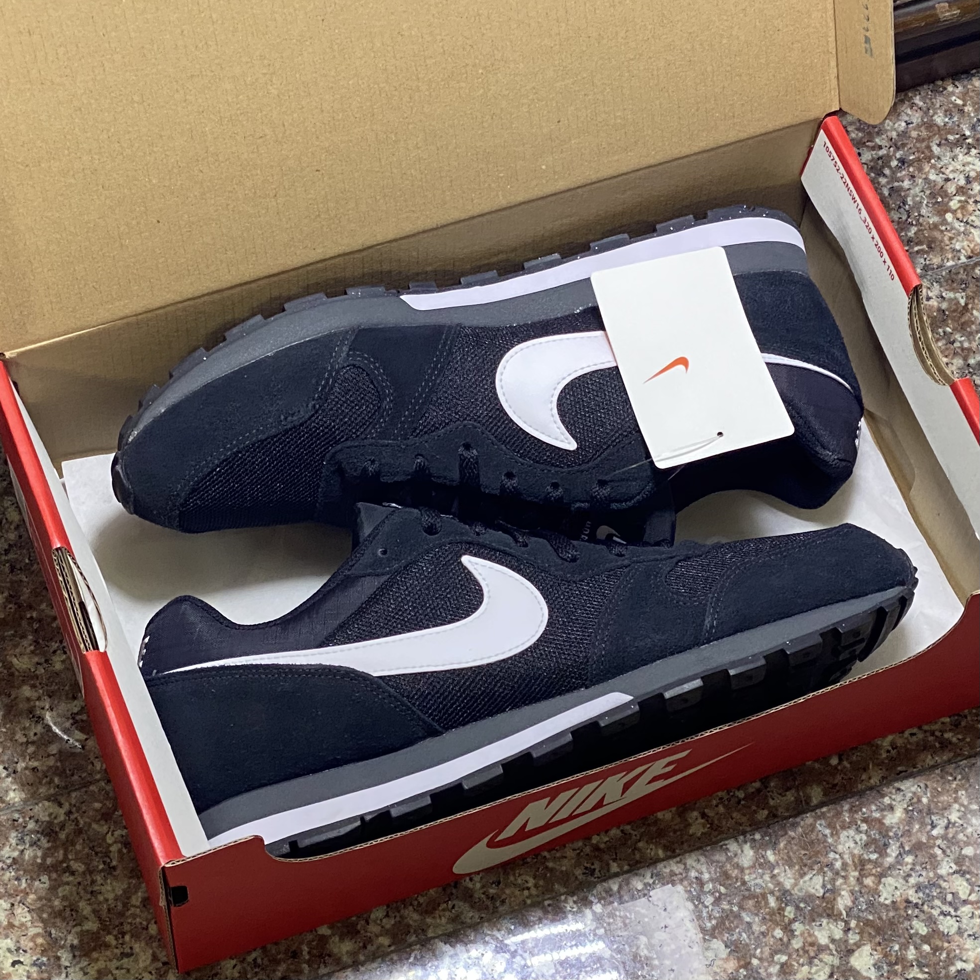 รองเท้า Nike MD Runner 2 ‘BLACK’ (M11US)