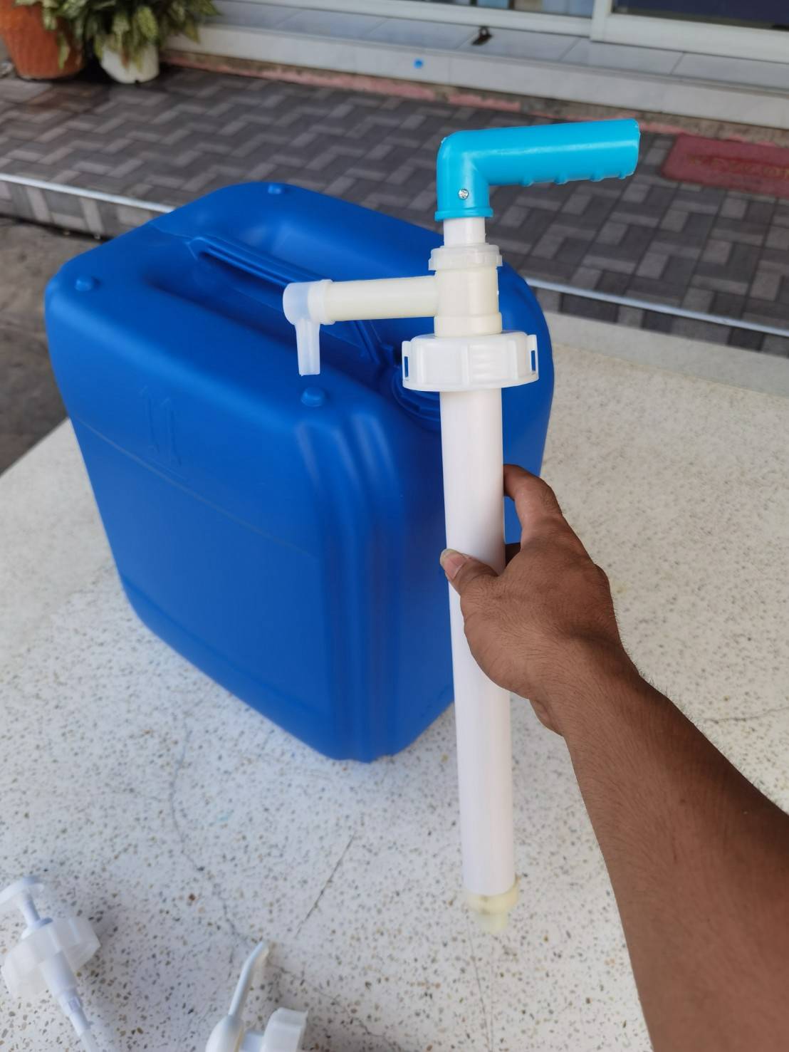 หัวปั๊มพลาสติกสำหรับดูดของเหลว - หัวปั้มถังแกลอน