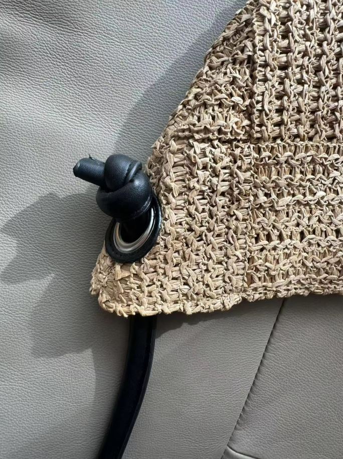 กระเป๋าสาน สะพายไหล่ ลายข้าวหลามตัด สไตล์เกาหลีใหม่ 🥪