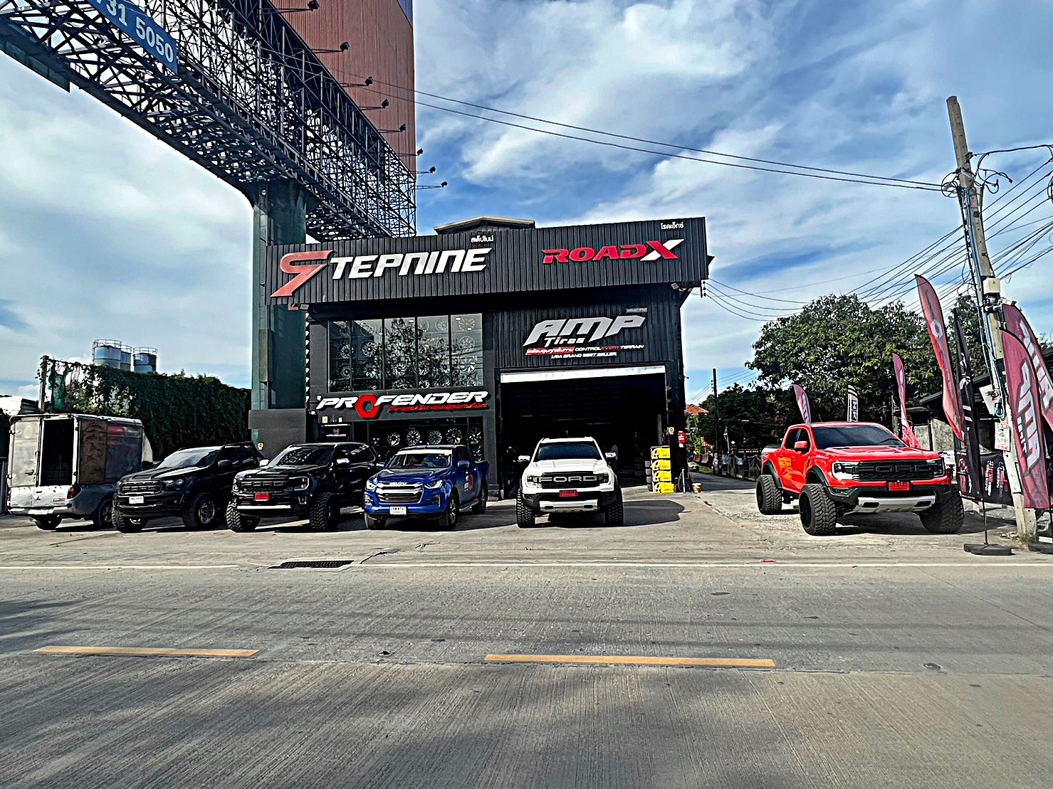 FORD EVEREST NEXTGEN ล้อแท้ HOSTILE H113 ที่ STEP9